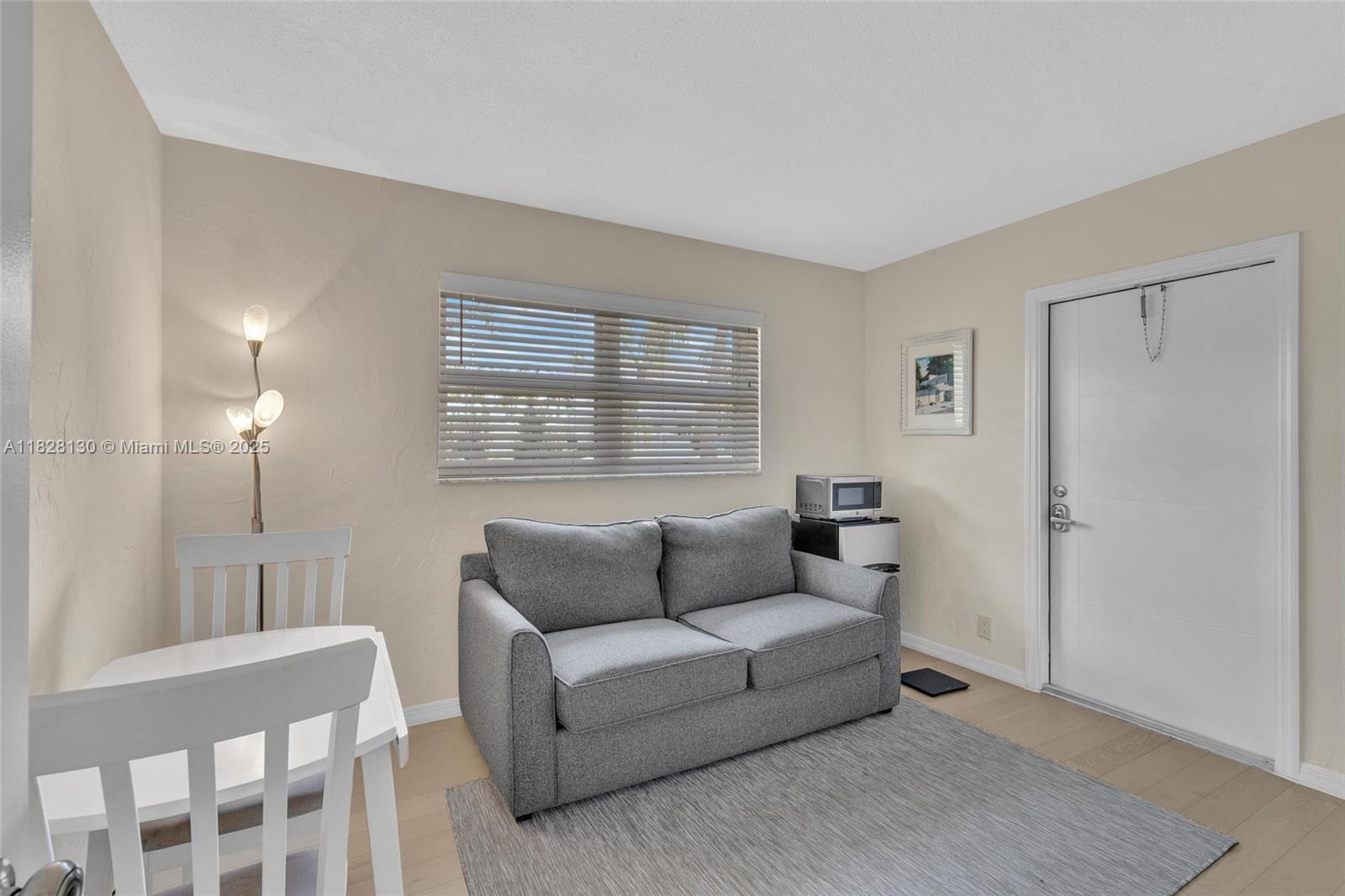 2108 NE 24th St, Wilton Manors, Florida image 17