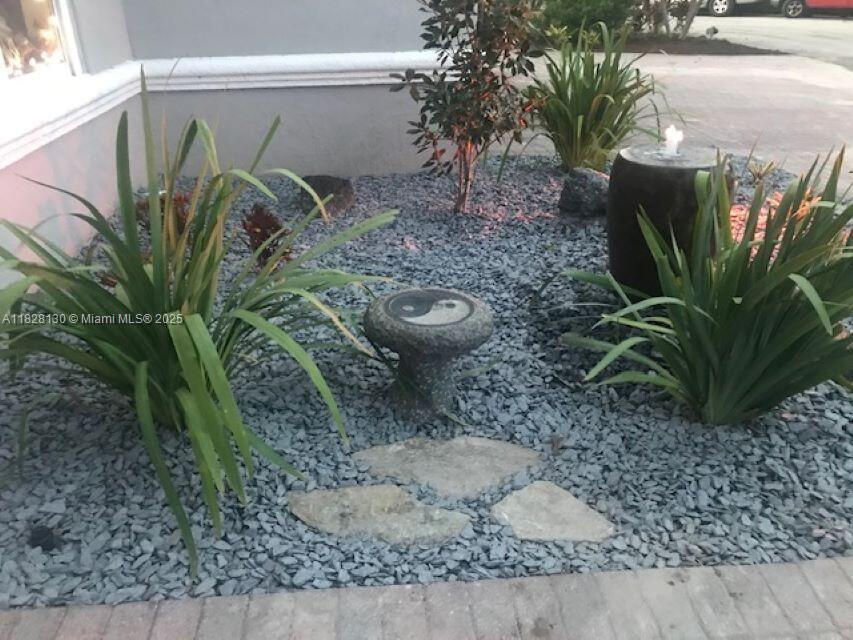 2108 NE 24th St, Wilton Manors, Florida image 2