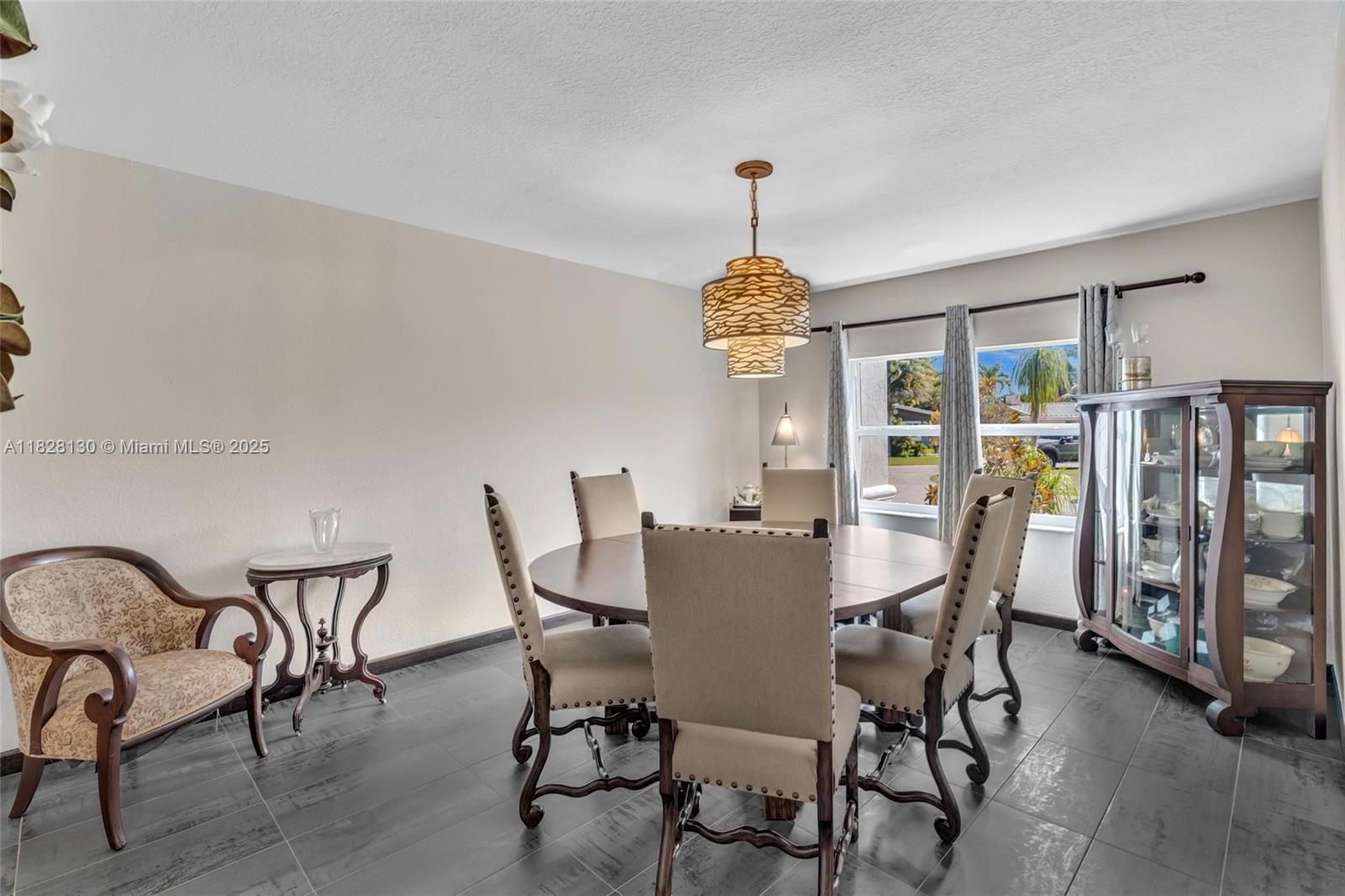 2108 NE 24th St, Wilton Manors, Florida image 9