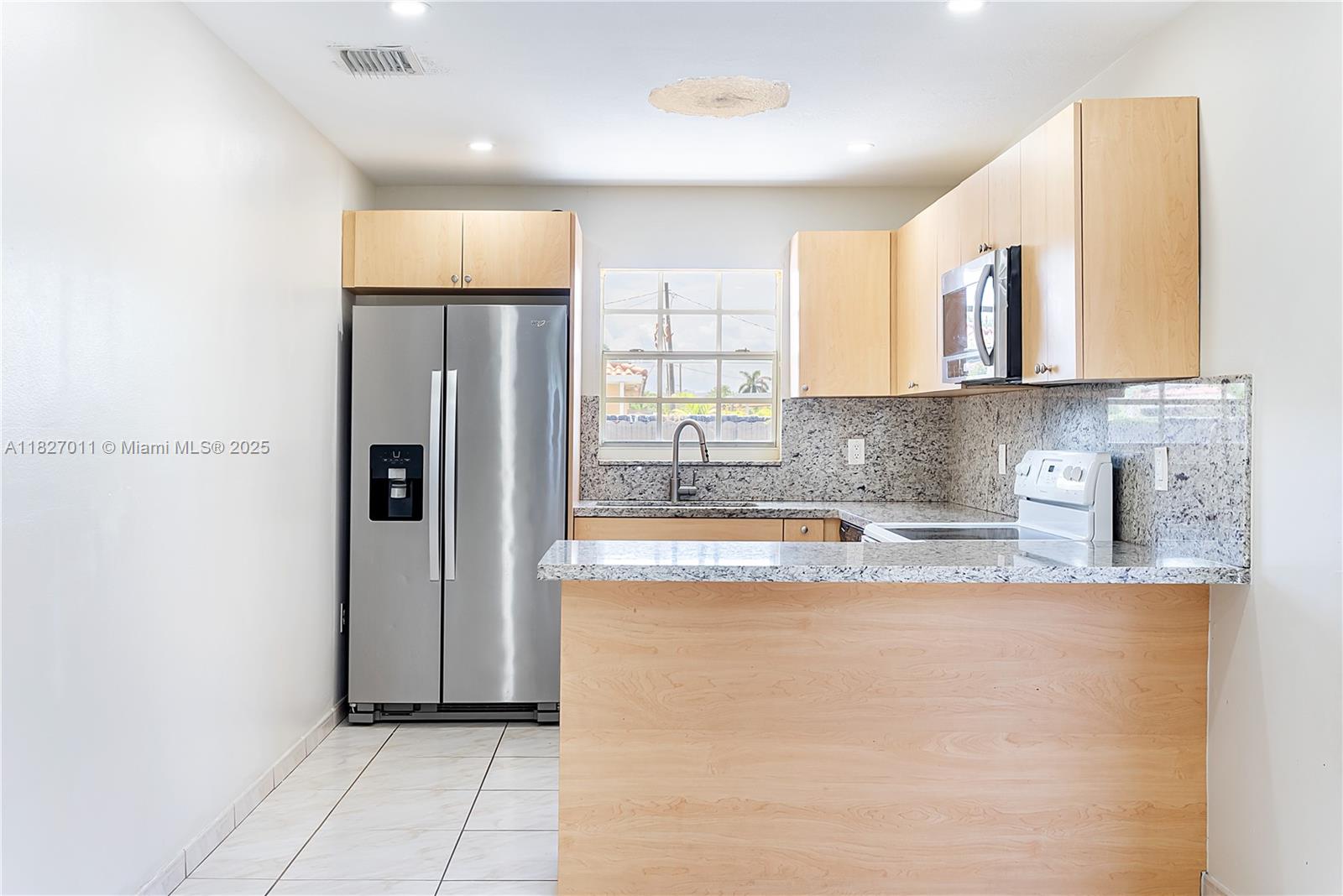 Property photo # 4