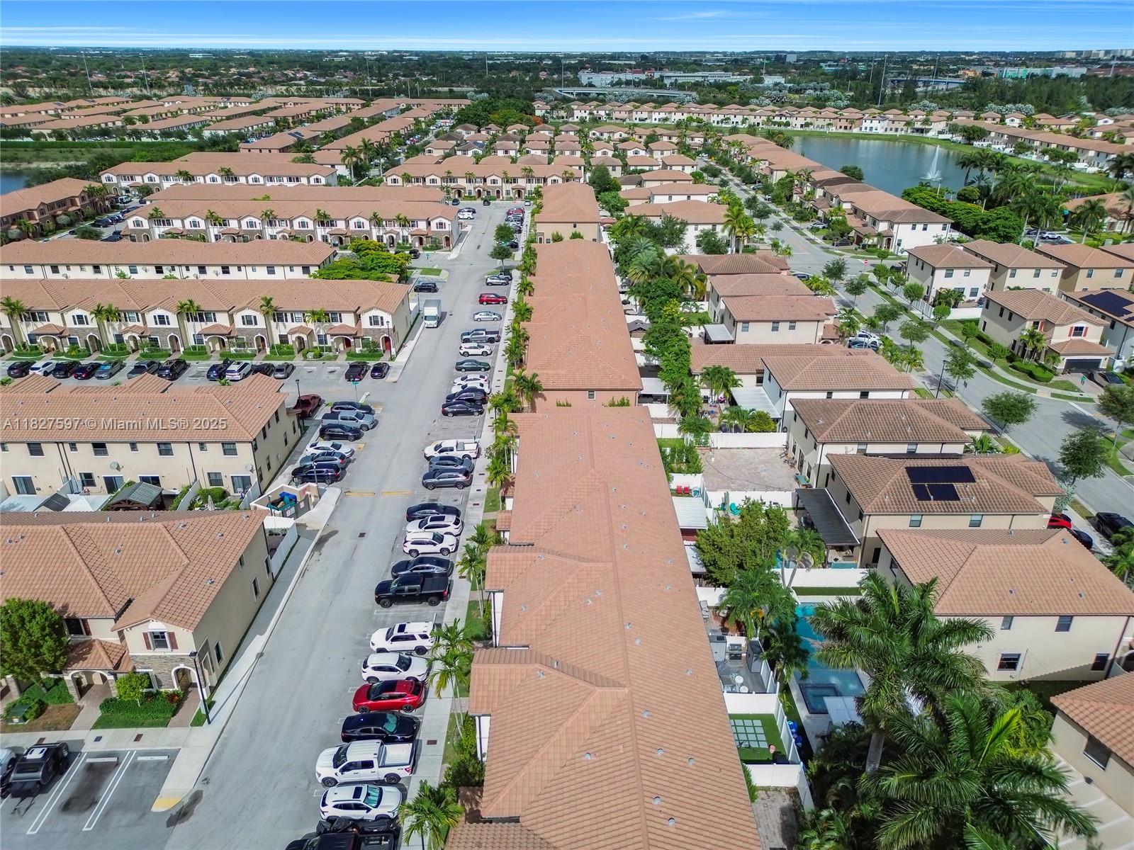 3574 W 88th Ter, Hialeah, Florida image 32