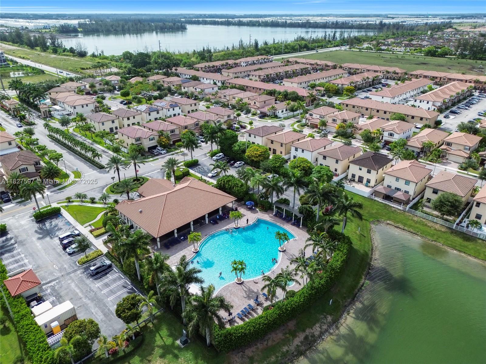 3574 W 88th Ter, Hialeah, Florida image 43