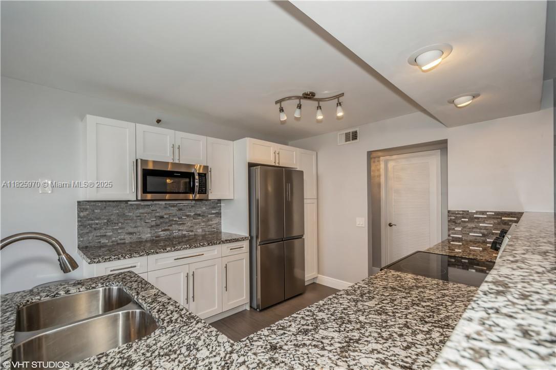 Property photo # 9