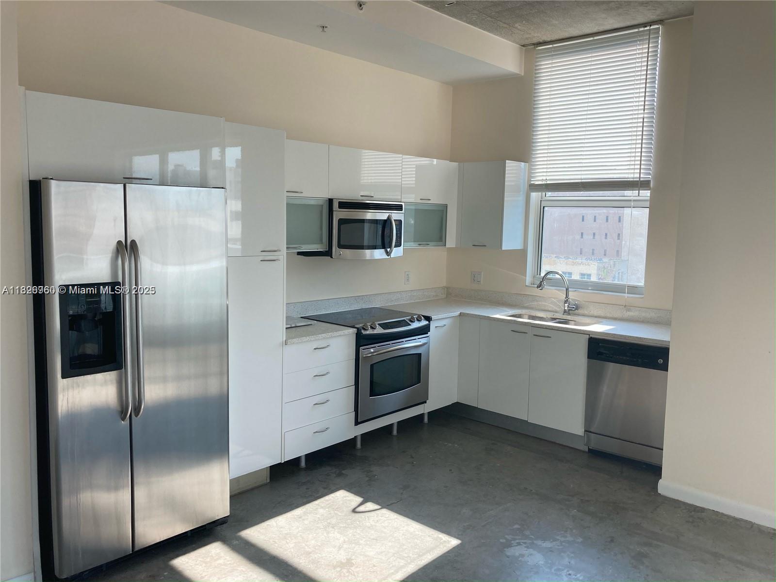 Property photo # 0