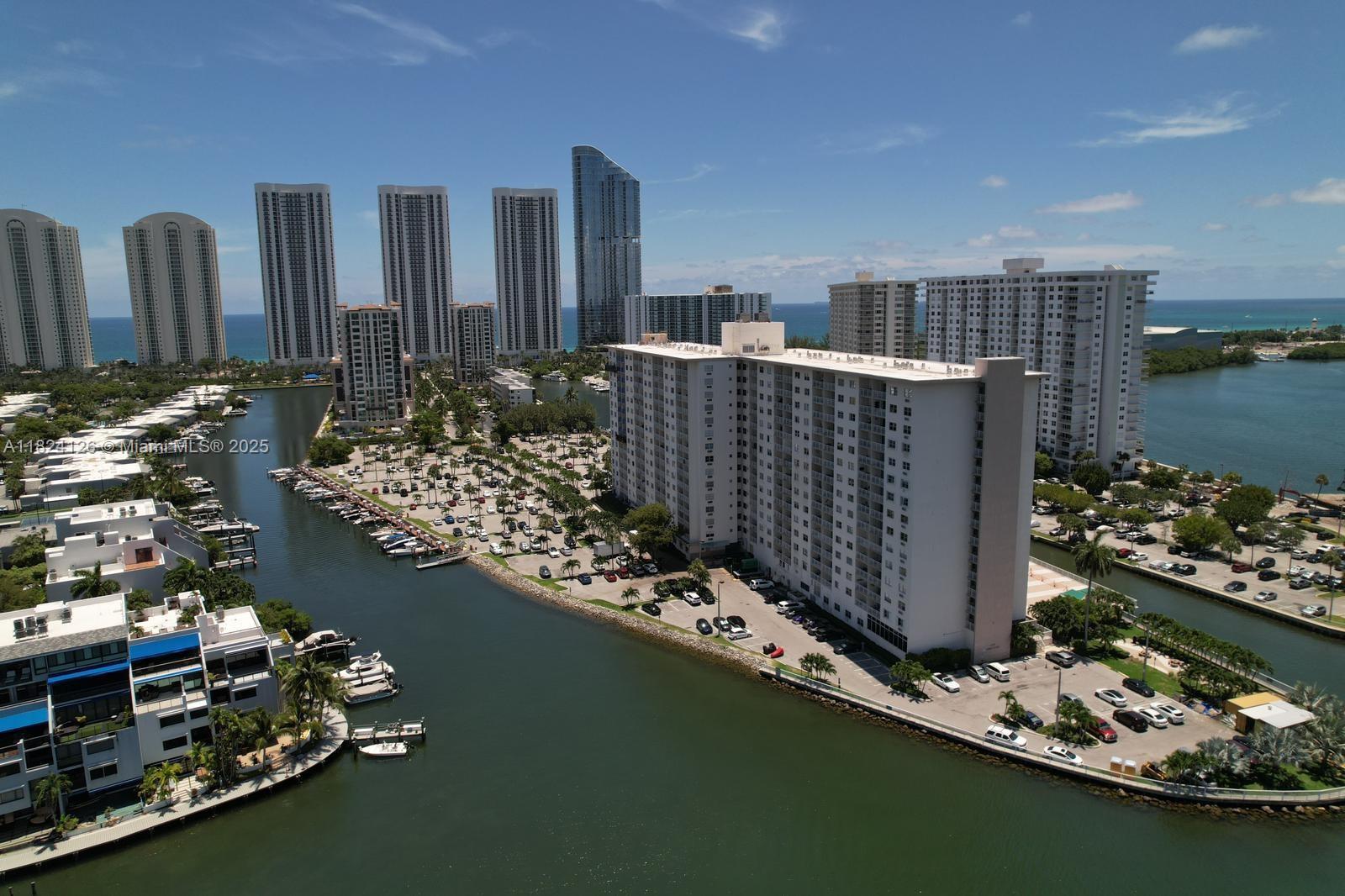 400 Kings Point Dr #1222, Sunny Isles Beach, Florida image 11