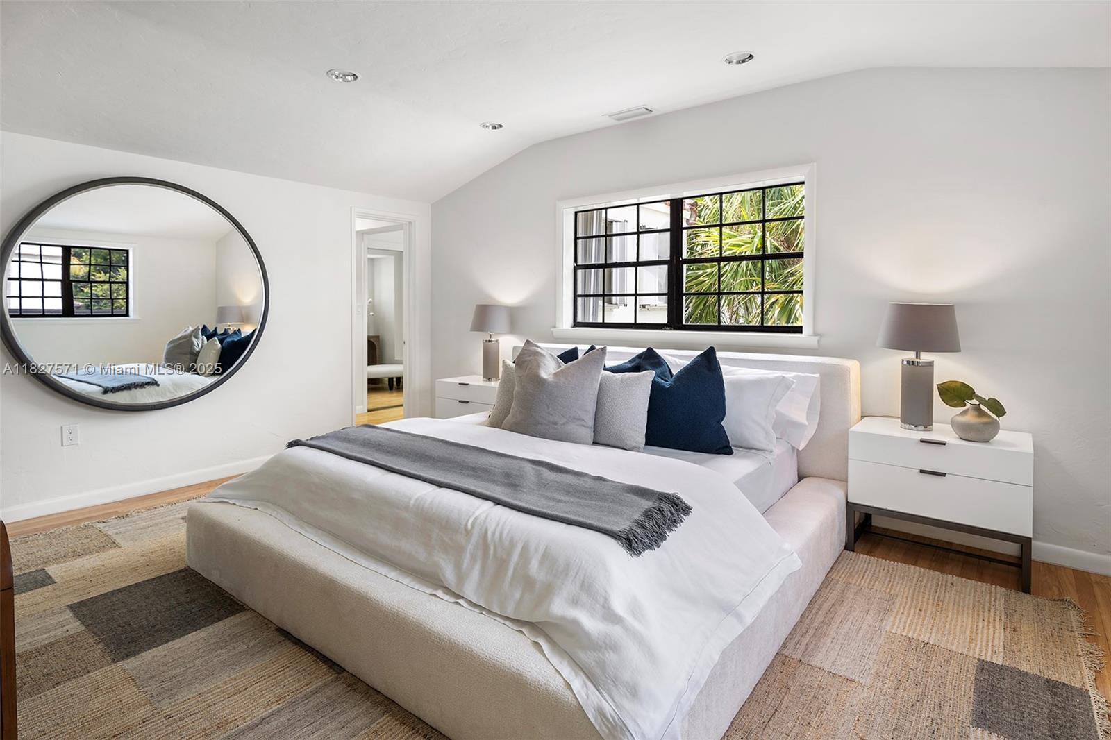 3500 Pine Tree Dr, Miami Beach, Florida image 13