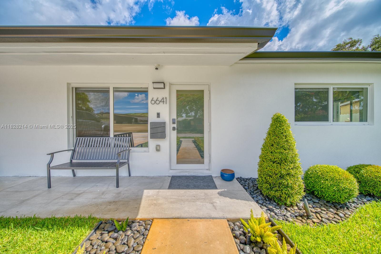 6641 Greene St, Hollywood, Florida image 5