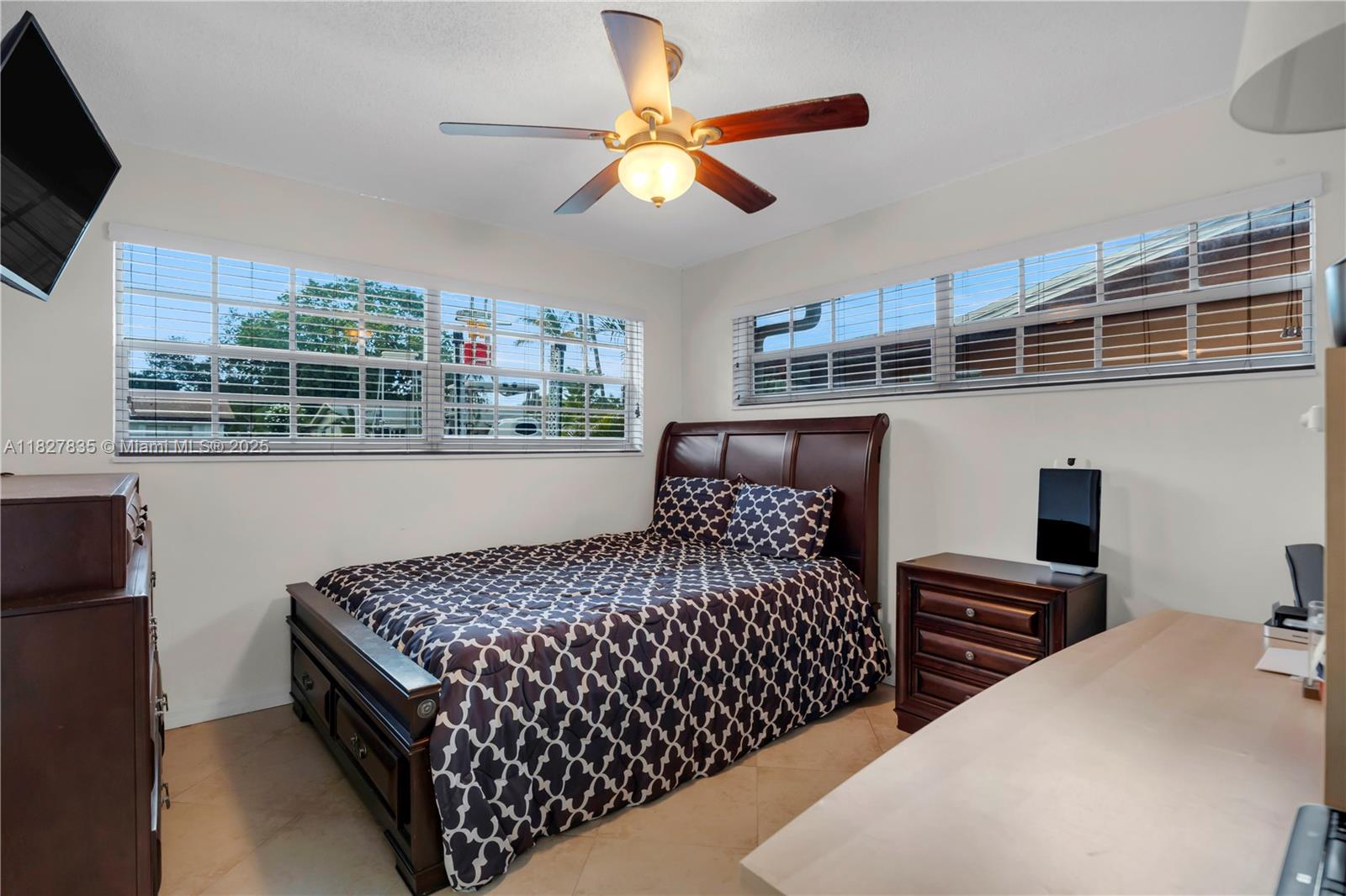 4911 SW 29th Ter, Dania Beach, Florida image 20