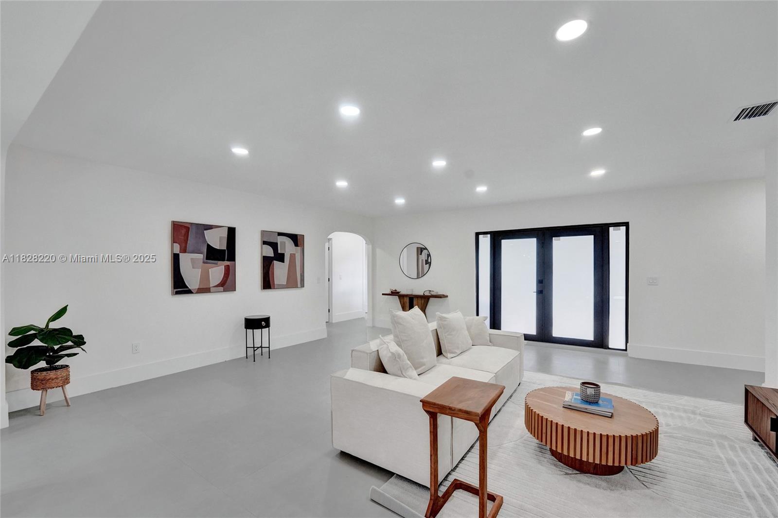 5850 Rose Ter, Plantation, Florida image 17