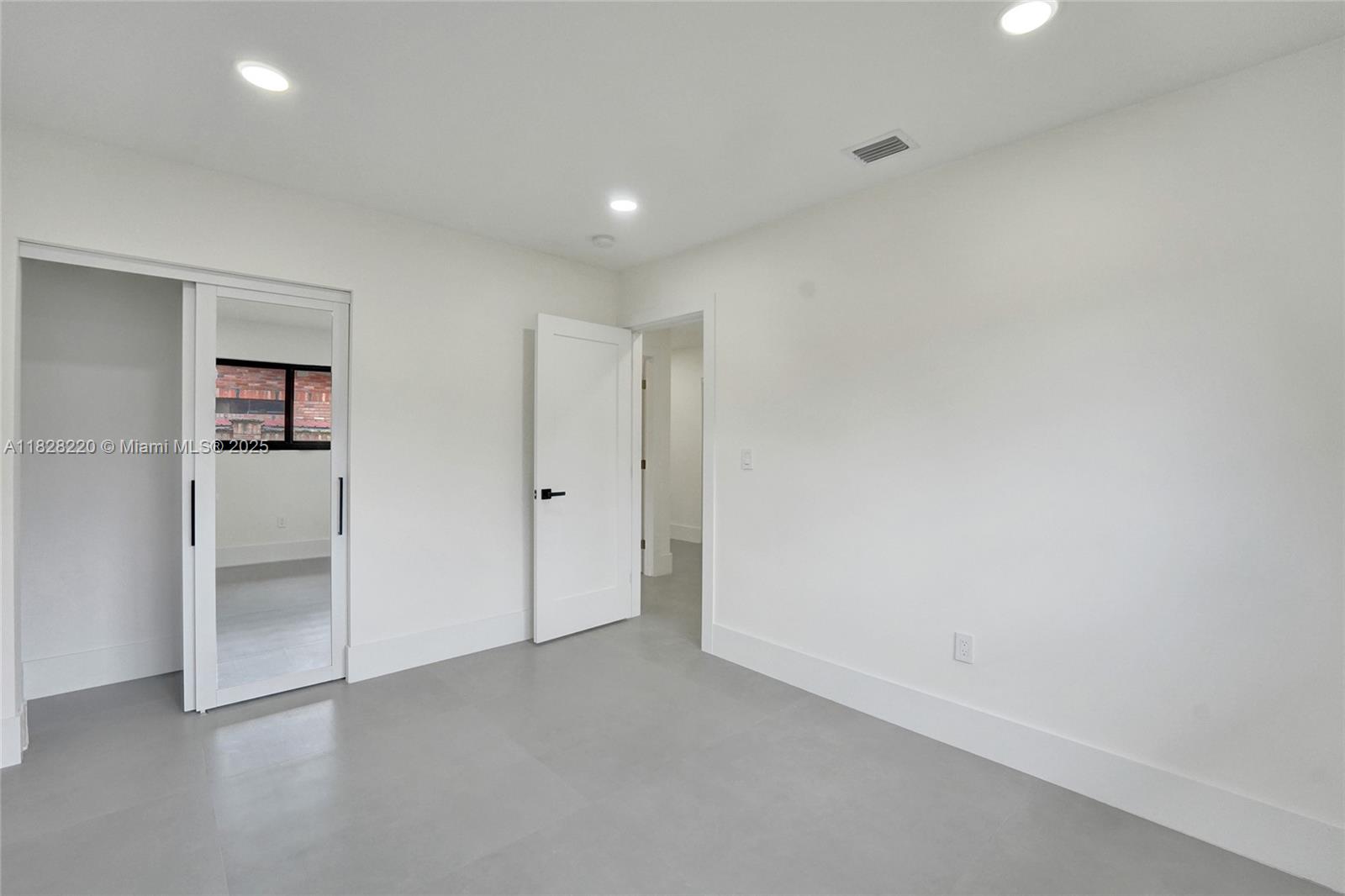5850 Rose Ter, Plantation, Florida image 37