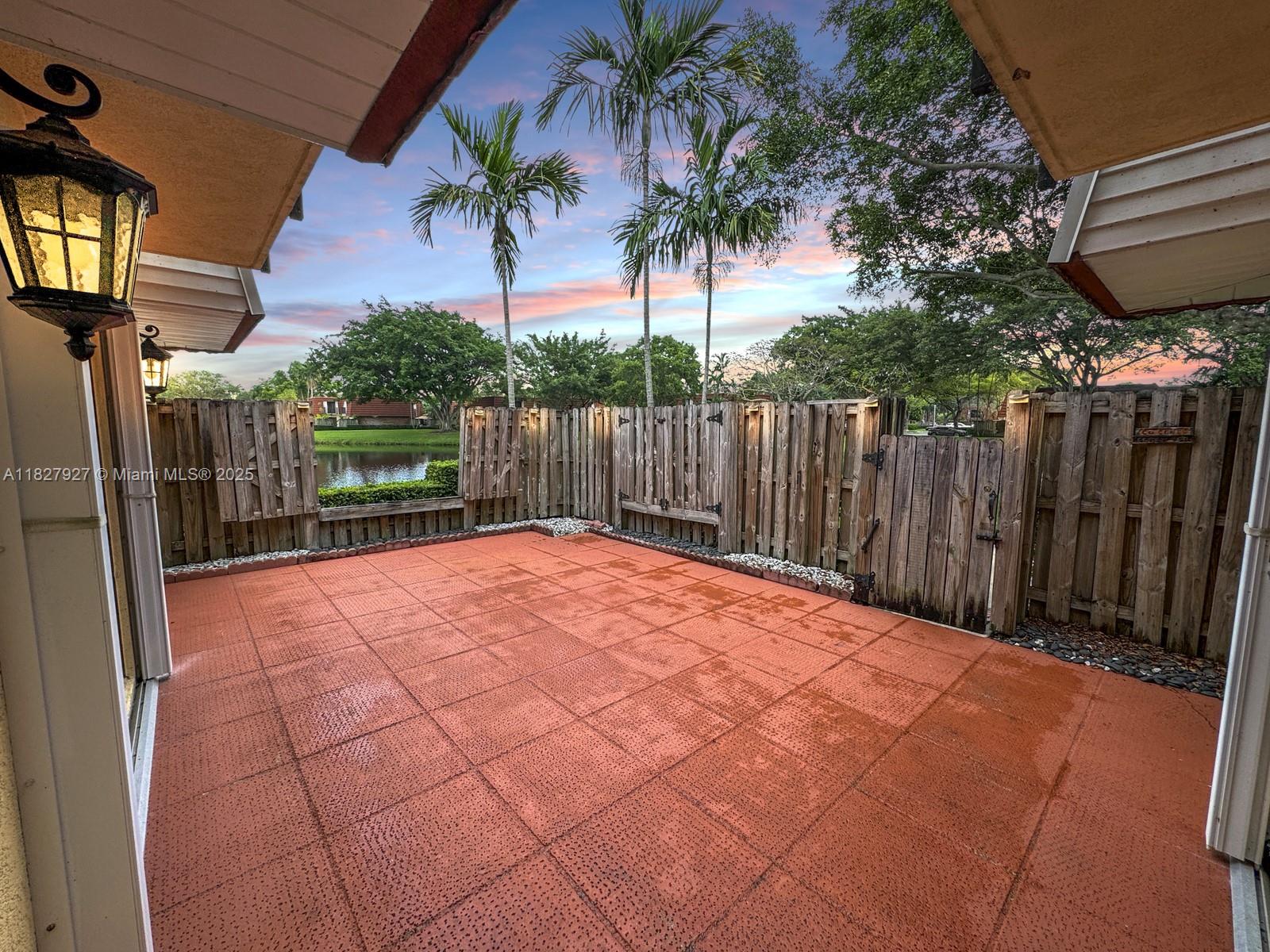 9963 NW 6th Ct, Plantation, Florida image 34