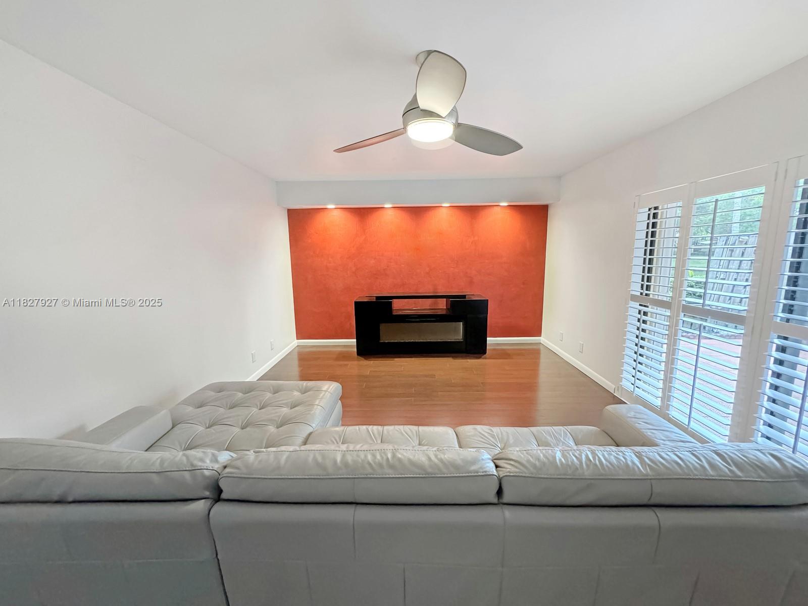9963 NW 6th Ct, Plantation, Florida image 4