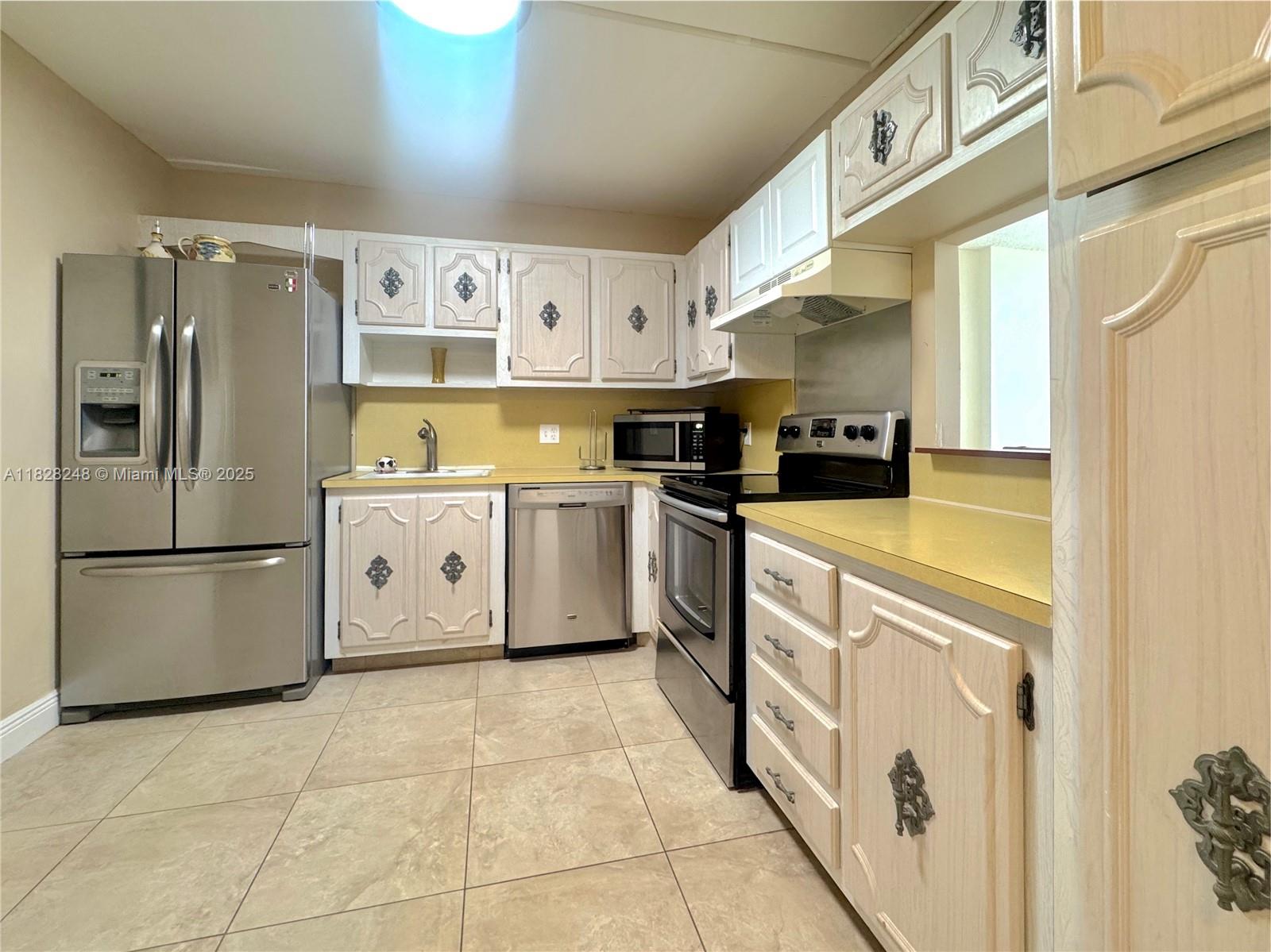 Property photo # 9