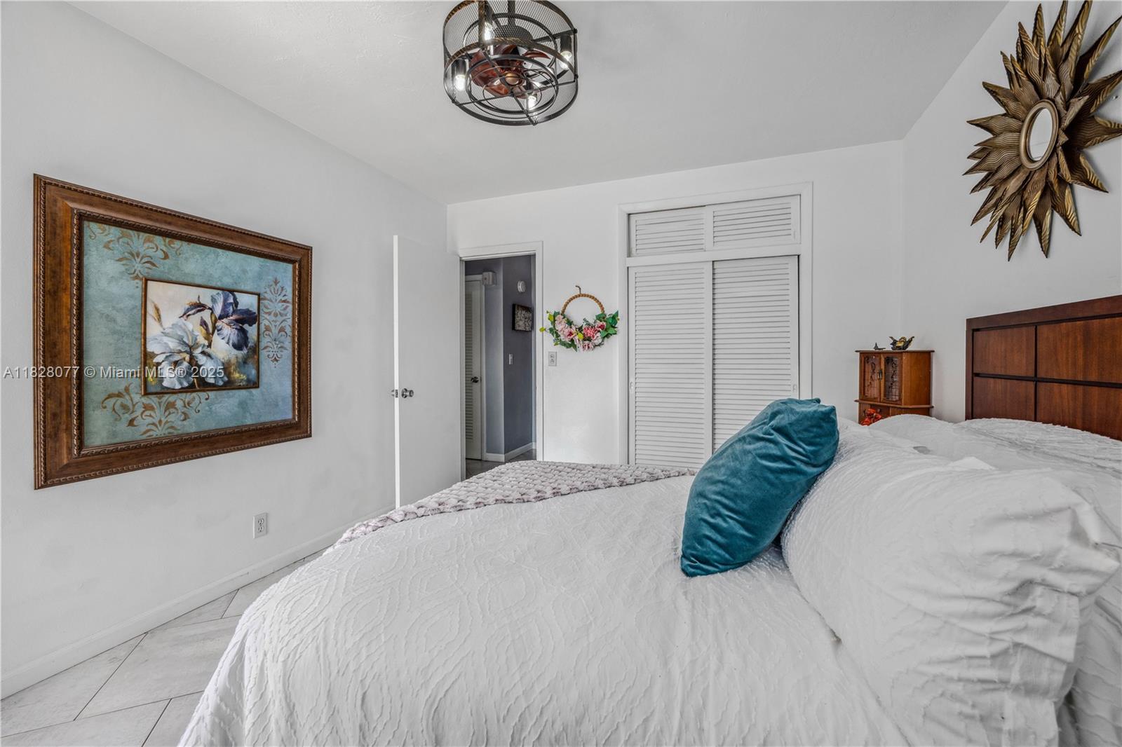 1000 SW 10th Ter #2P, Hallandale Beach, Florida image 11