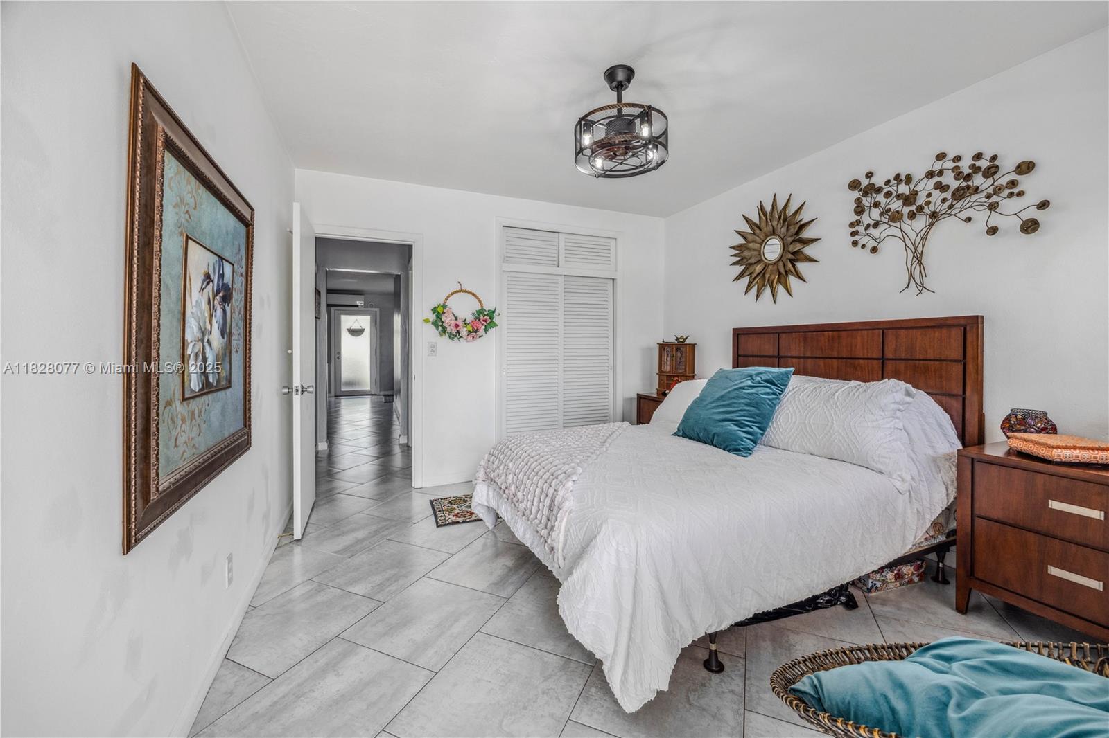 1000 SW 10th Ter #2P, Hallandale Beach, Florida image 12