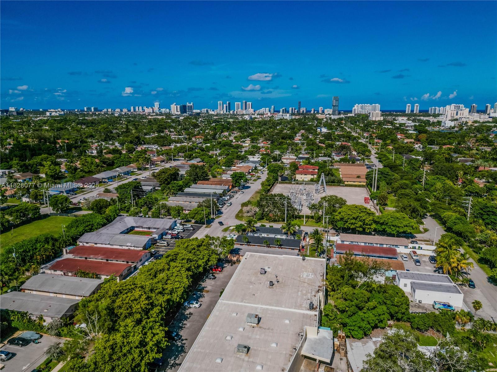 1000 SW 10th Ter #2P, Hallandale Beach, Florida image 27