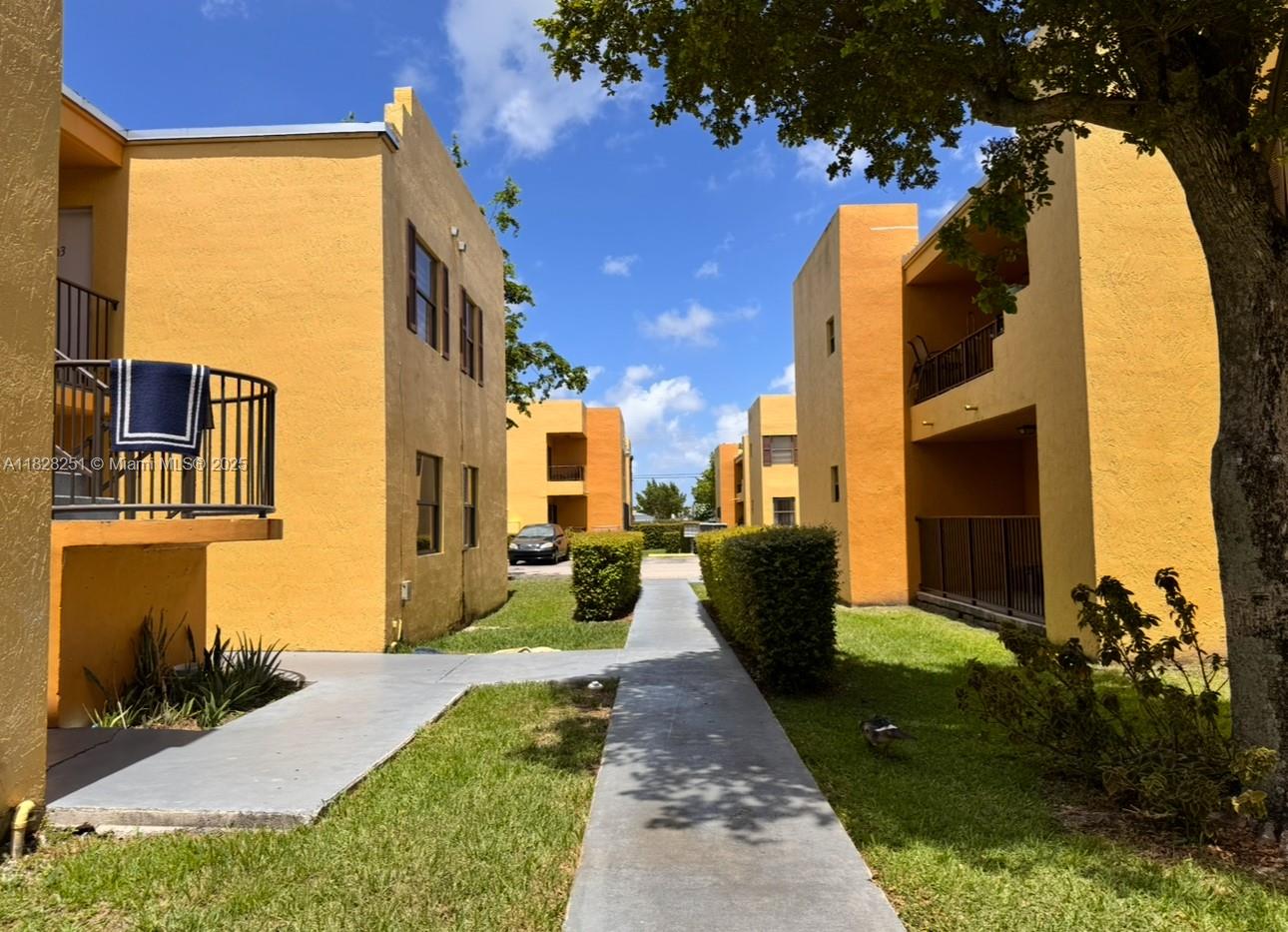 550 NW 114th Ave 104