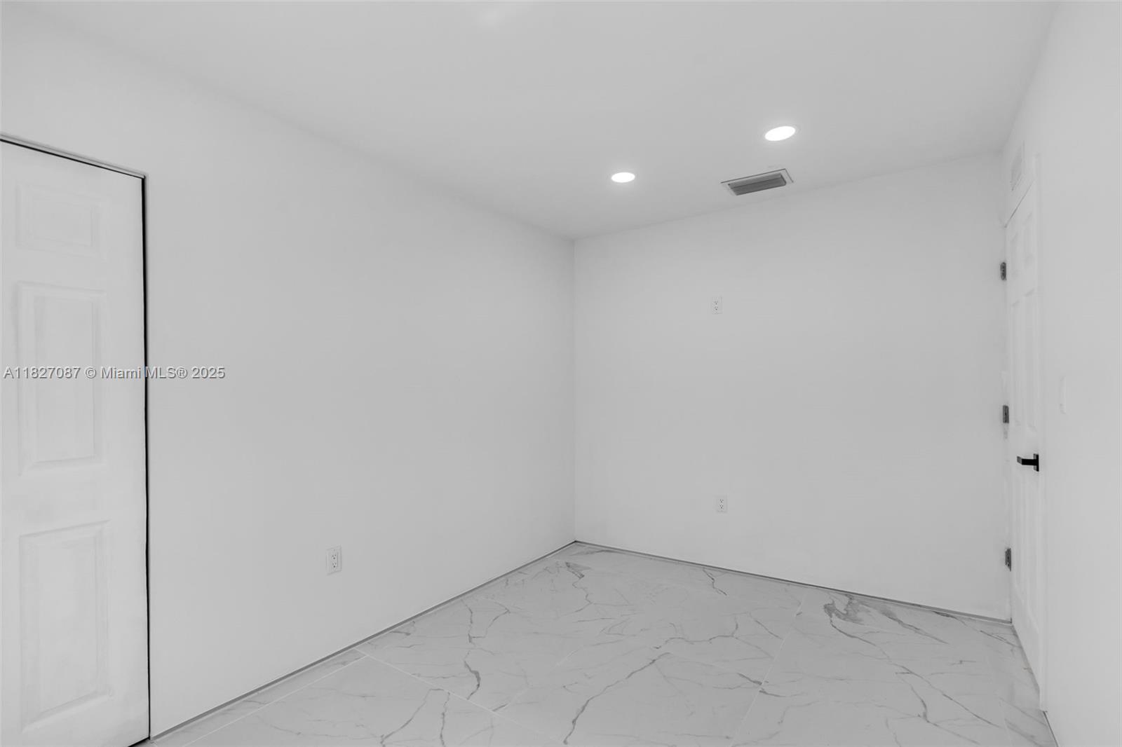 770 SE 5th Pl, Hialeah, Florida image 22