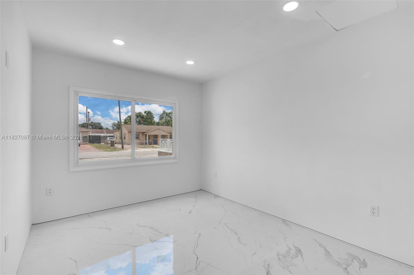 770 SE 5th Pl, Hialeah, Florida image 24