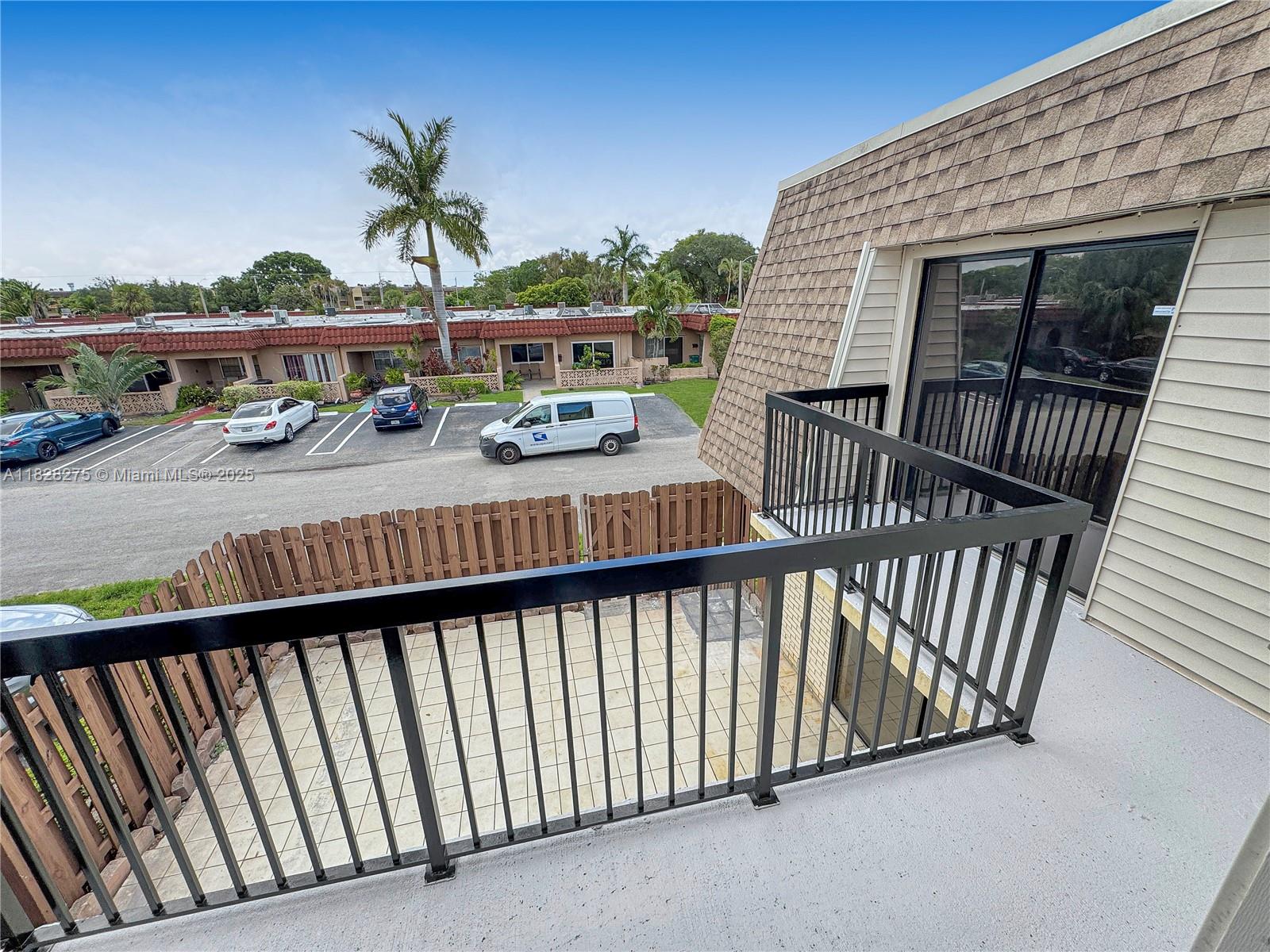 8103 SW 24th St, North Lauderdale, Florida image 11