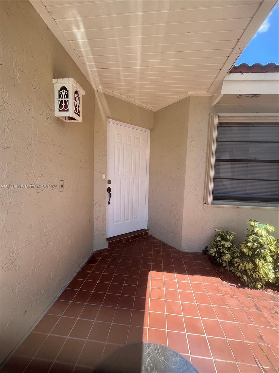 6298 NW 170th Ln, Hialeah, Florida image 3