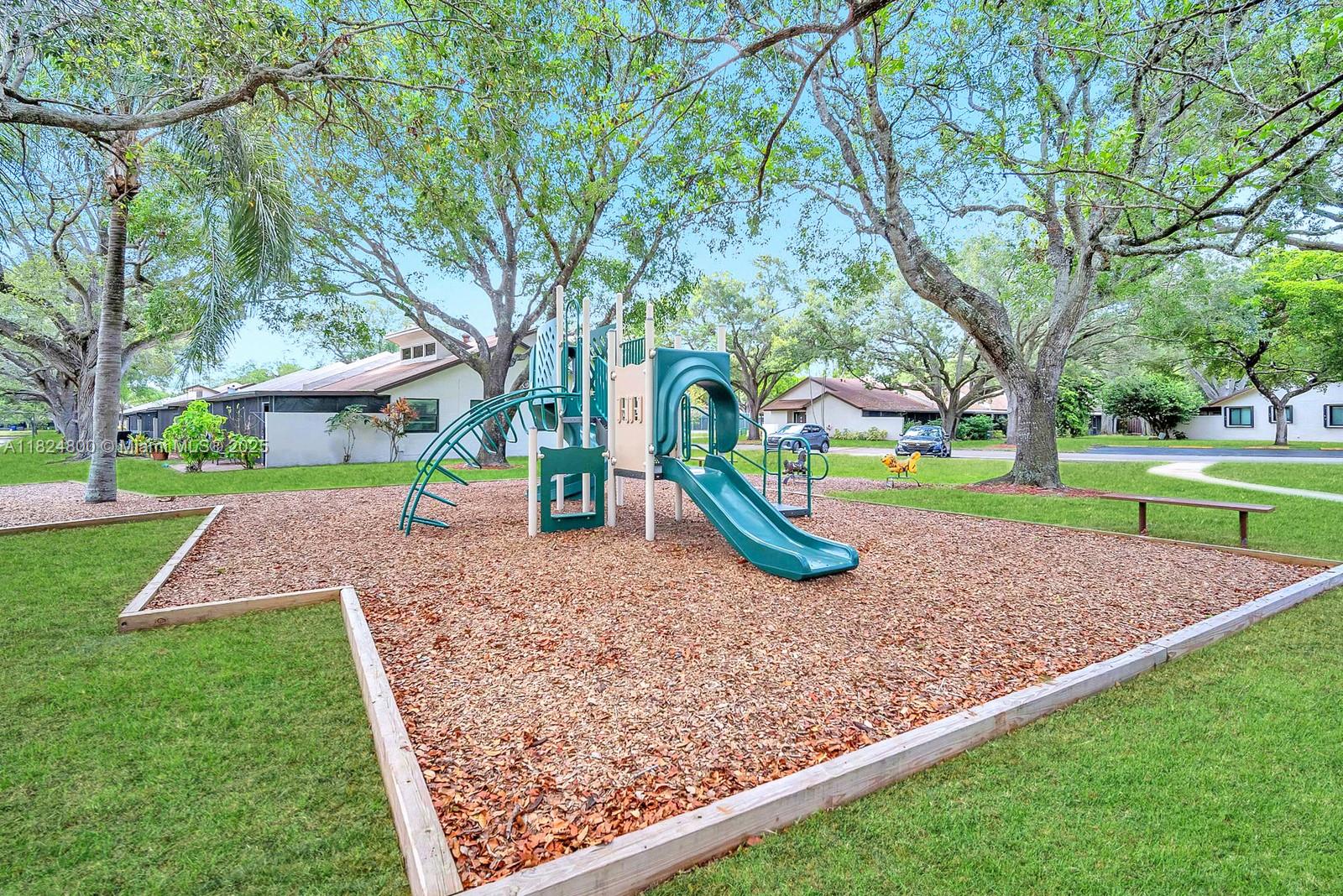 1621 NW 96th Ter, Pembroke Pines, Florida image 28
