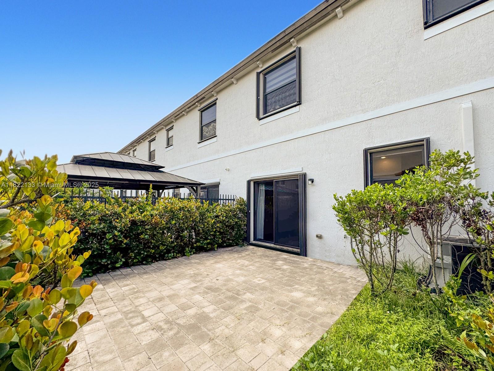 6011 W Paso Fino Pl, Davie, Florida image 33