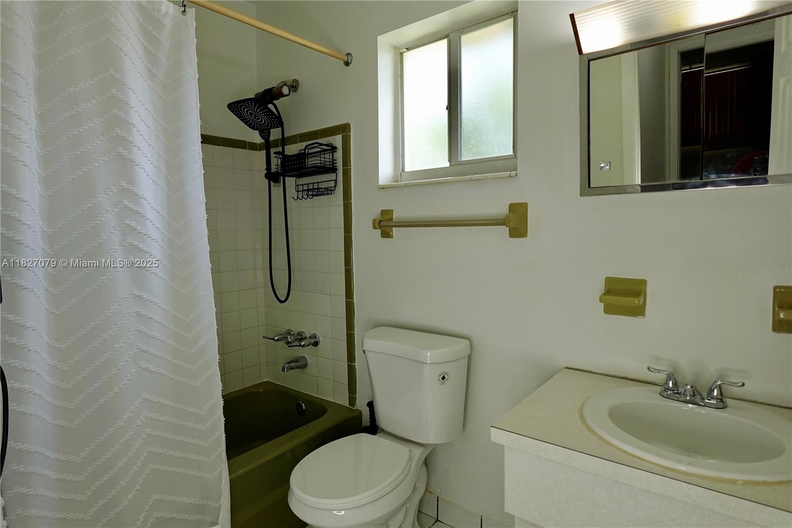 Property photo # 2