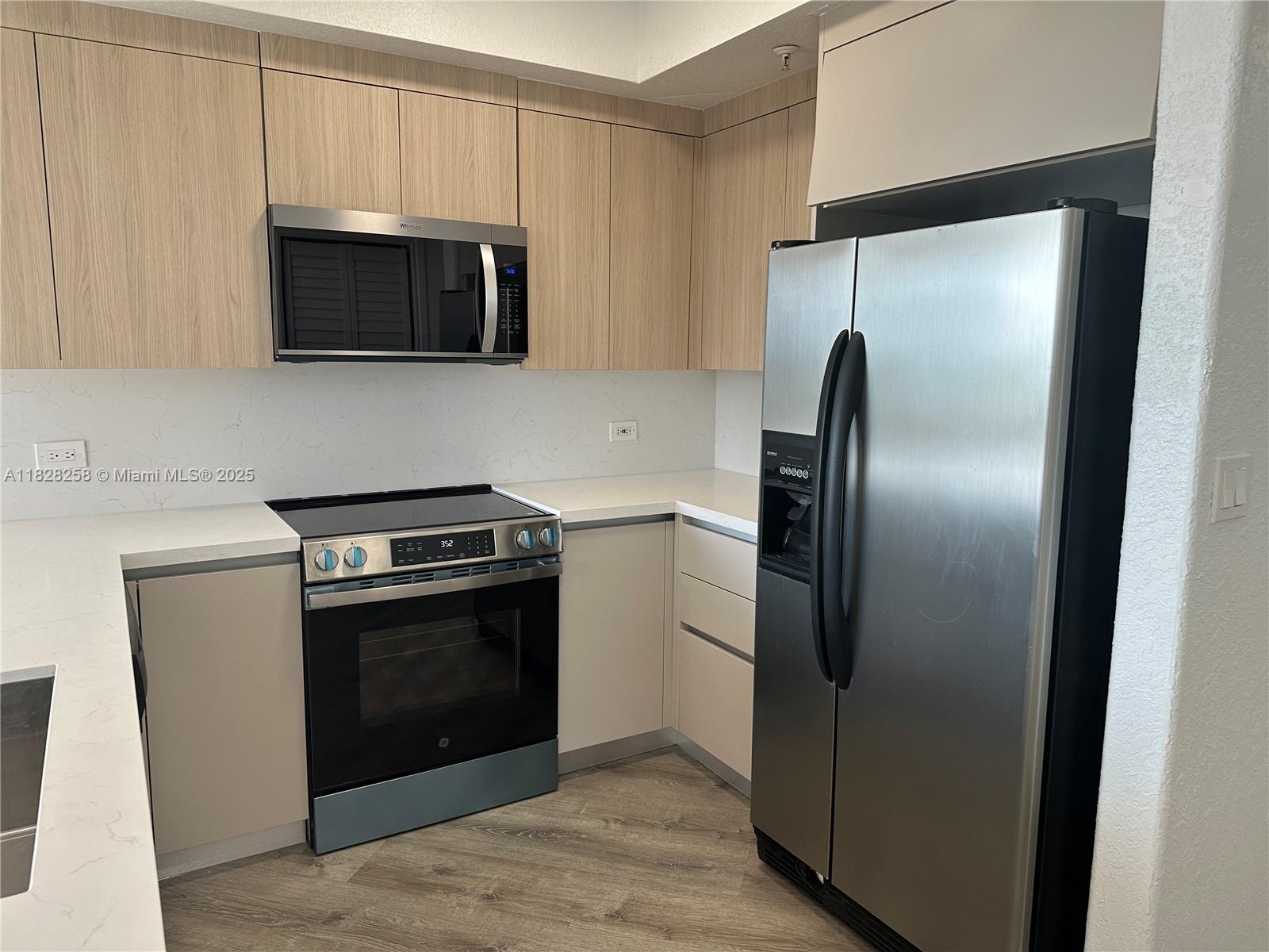 Property photo # 6