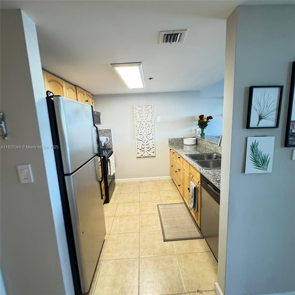 Property photo # 9