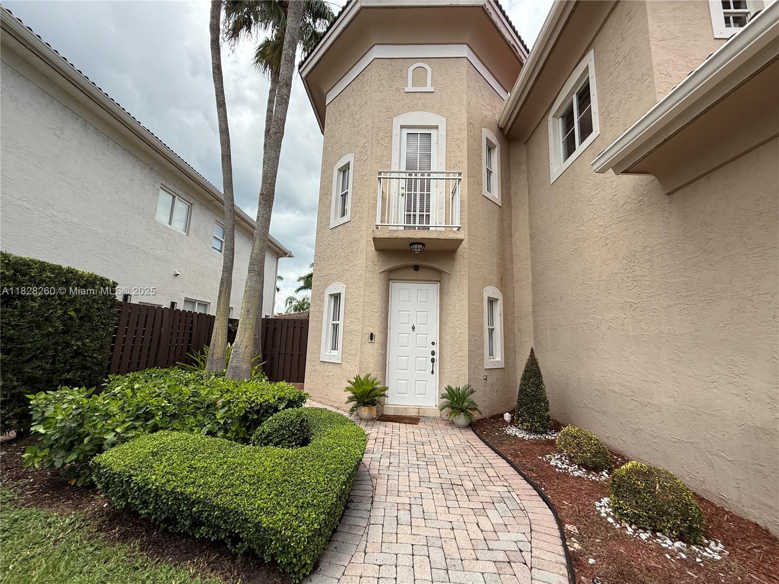 11153 NW 71st Ter, Doral, Florida image 5
