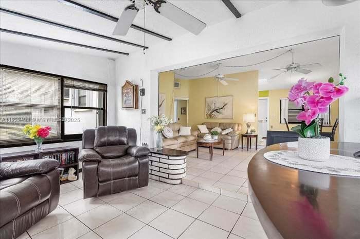 450 NE 175th St, North Miami Beach, Florida image 9