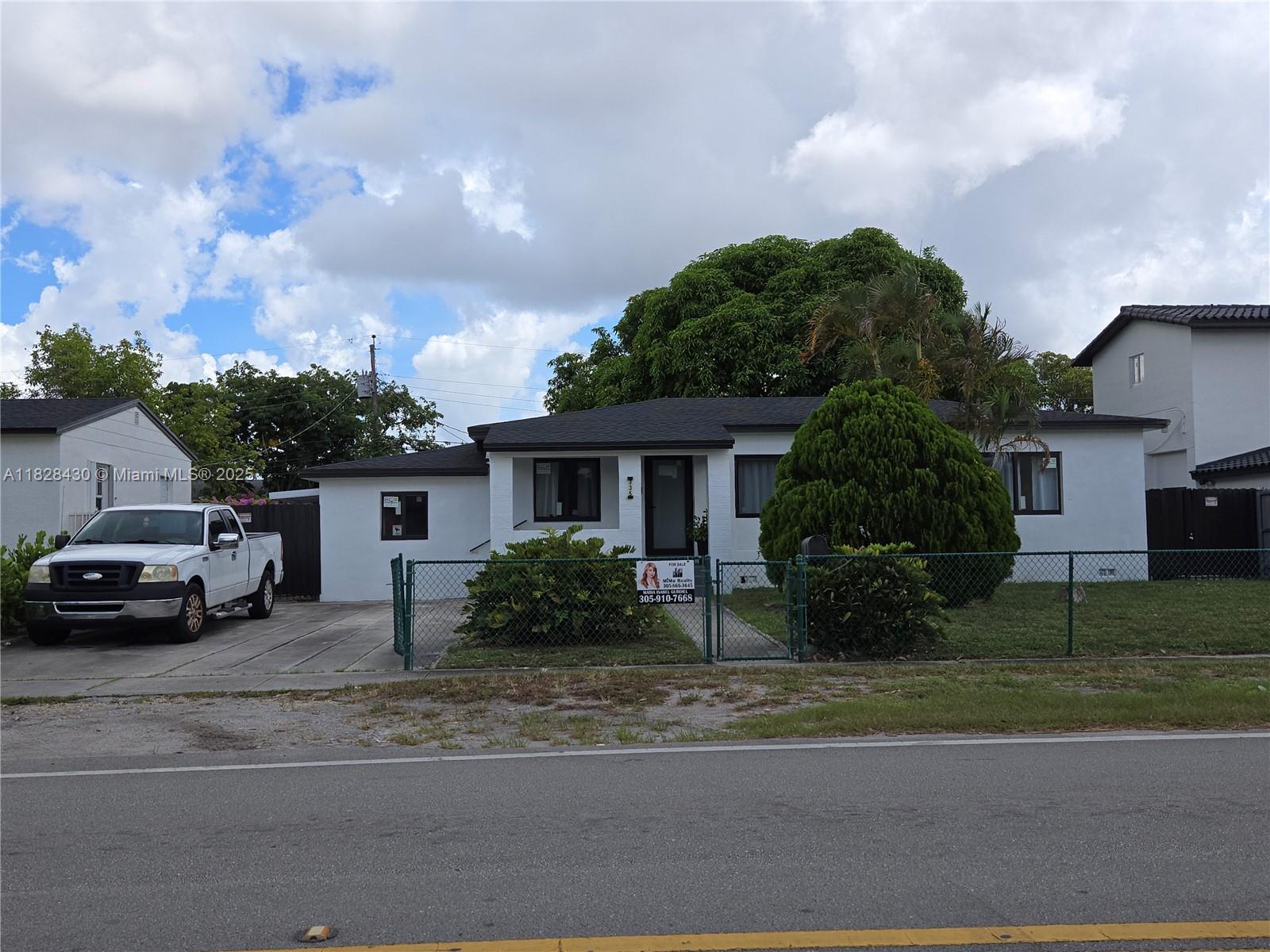 335 W 60th St, Hialeah, Florida image 2