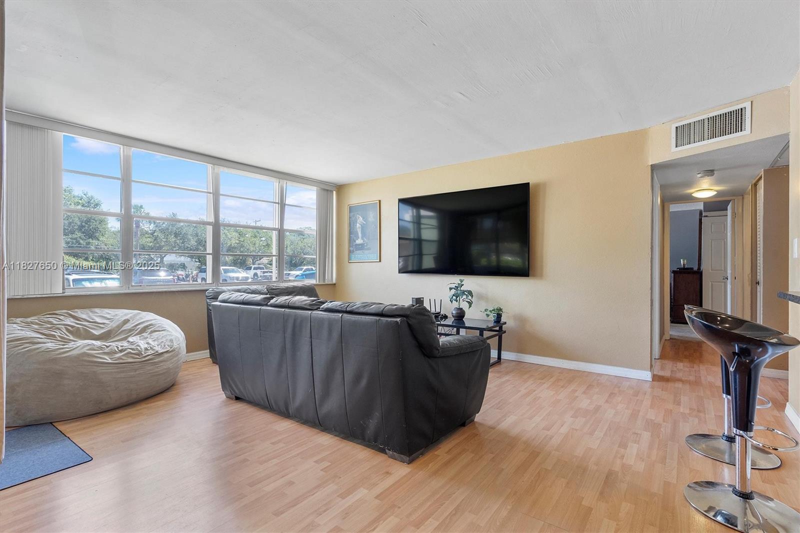 2771 Taft St #110, Hollywood, Florida image 10