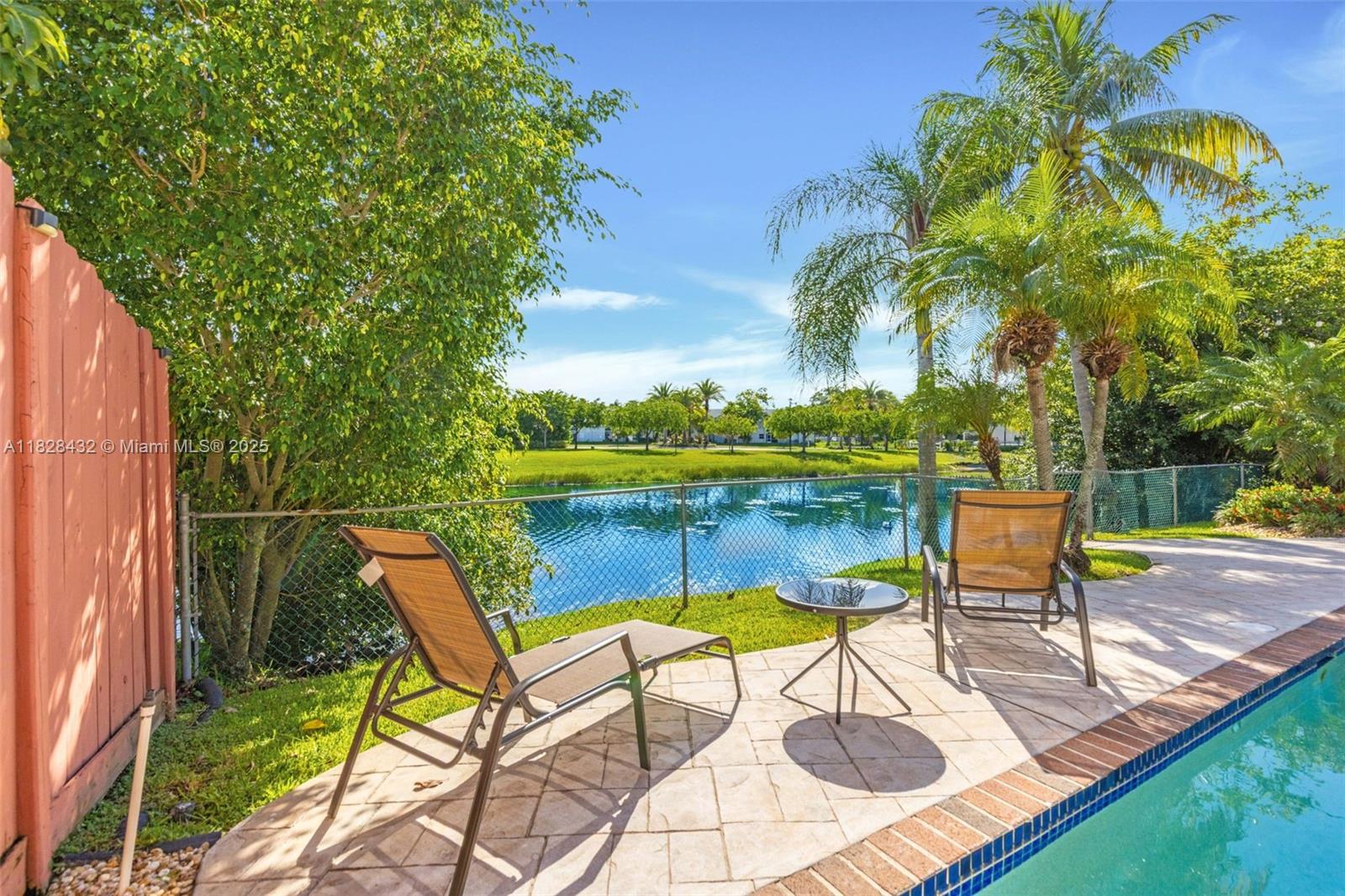 220 SW 113th Ter, Pembroke Pines, Florida image 11