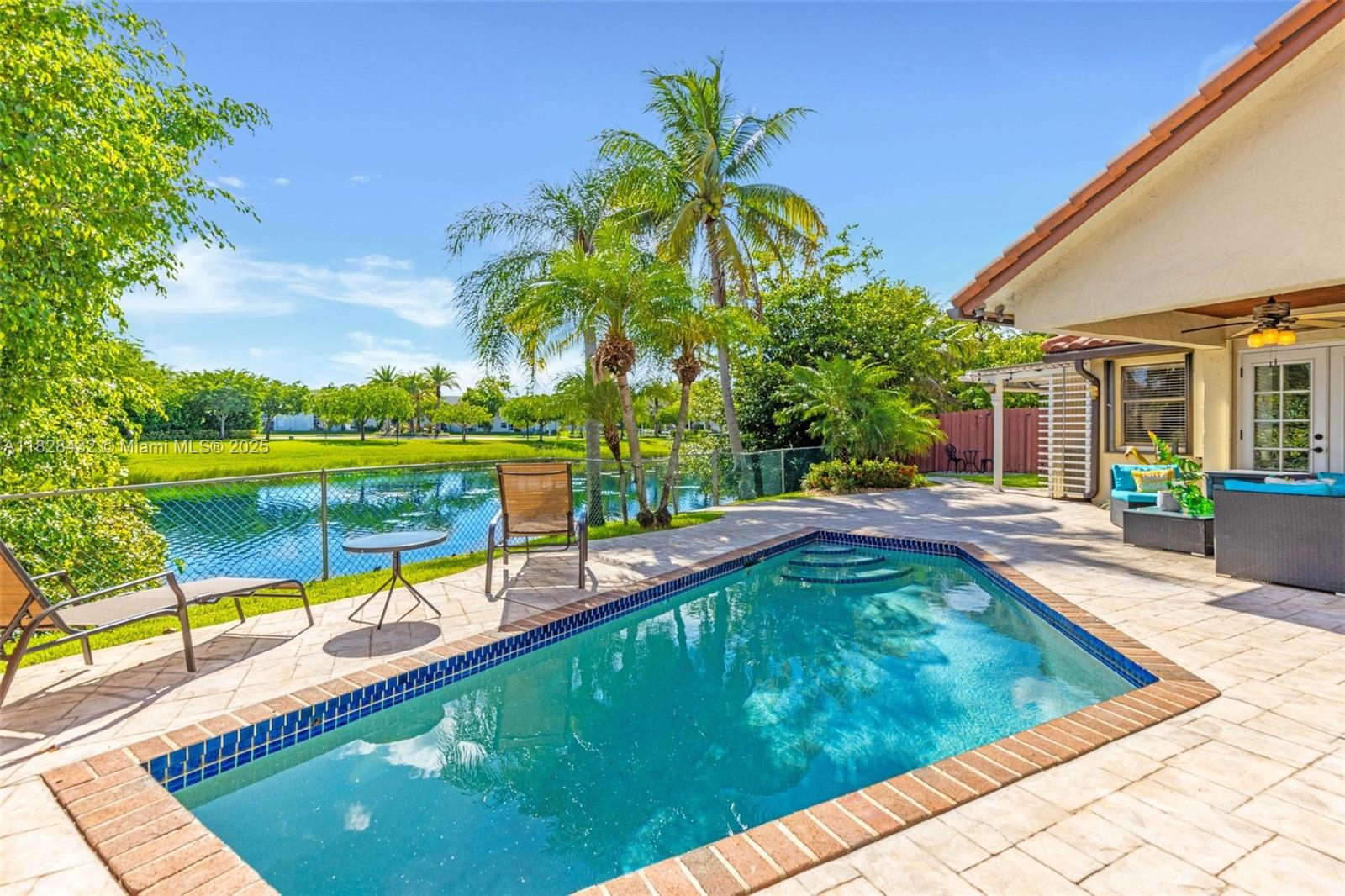 220 SW 113th Ter, Pembroke Pines, Florida image 12