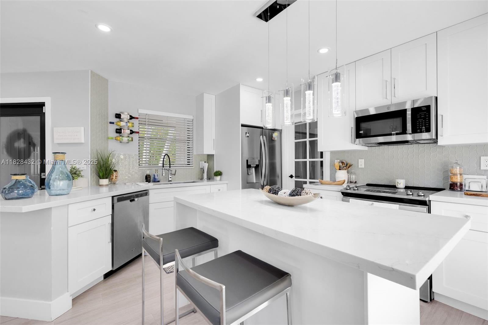 220 SW 113th Ter, Pembroke Pines, Florida image 30