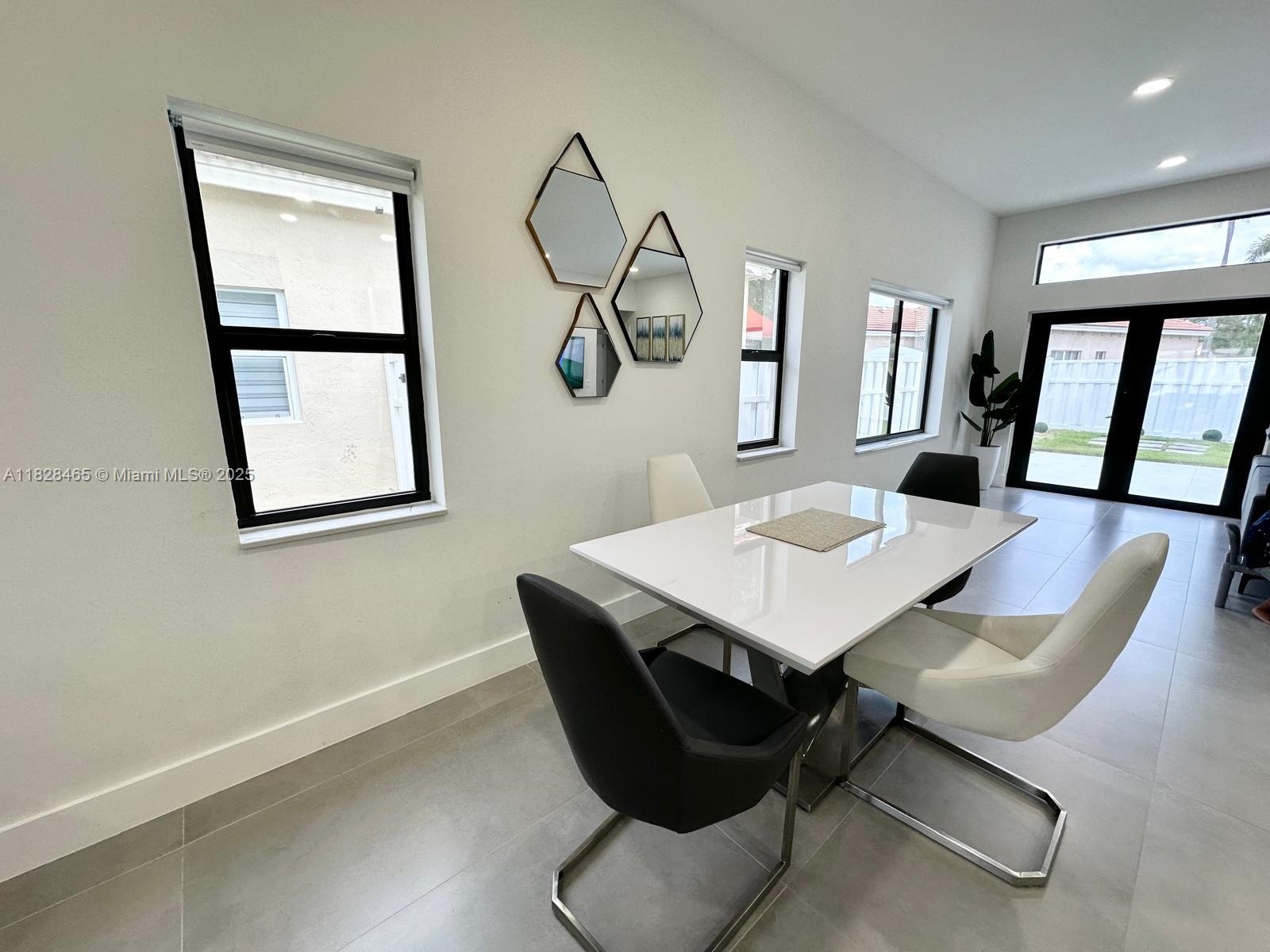 800 SW Tanglewood Cir, Weston, Florida image 16