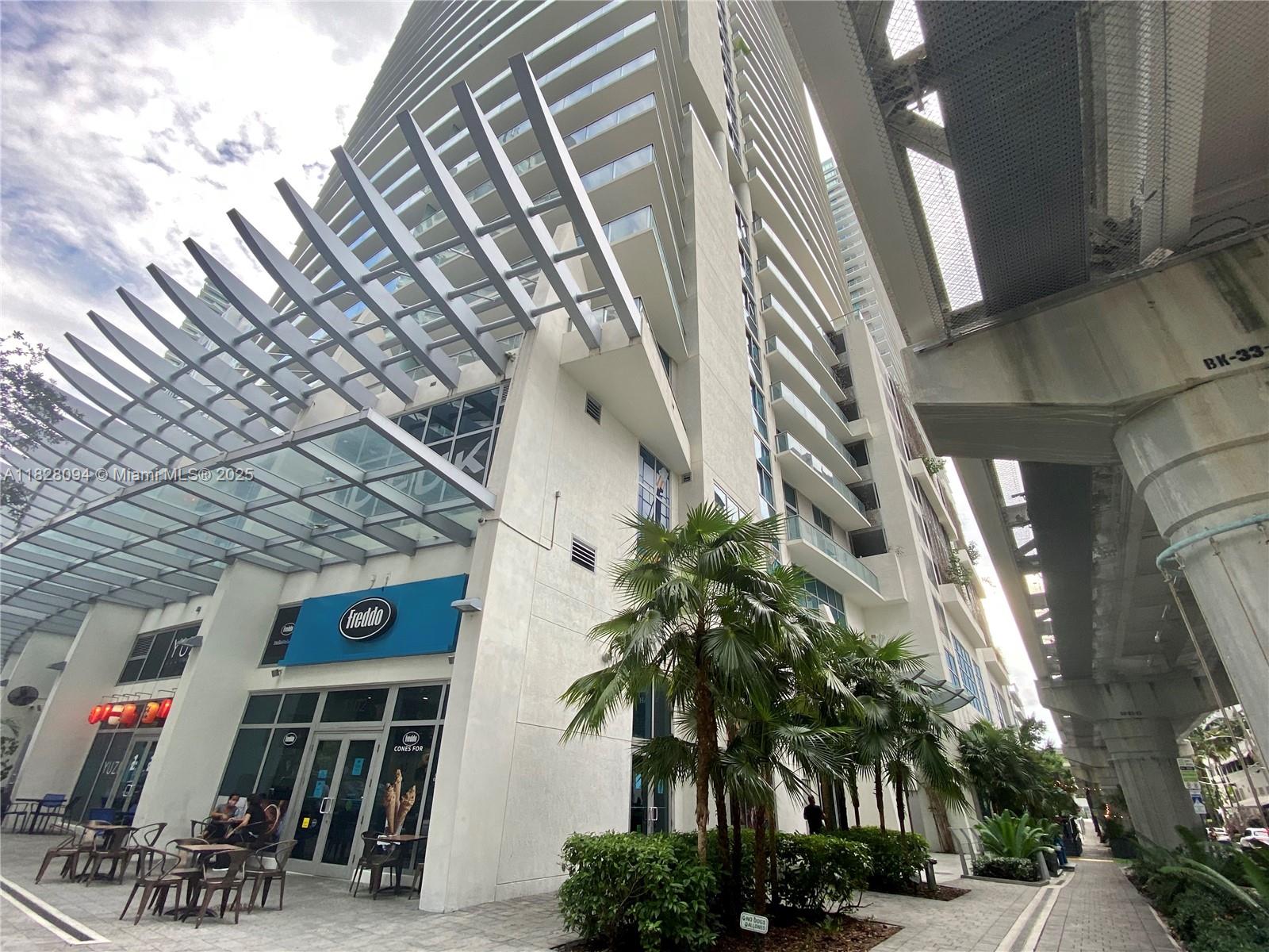 Apartamento para Alugar em Miami, FL