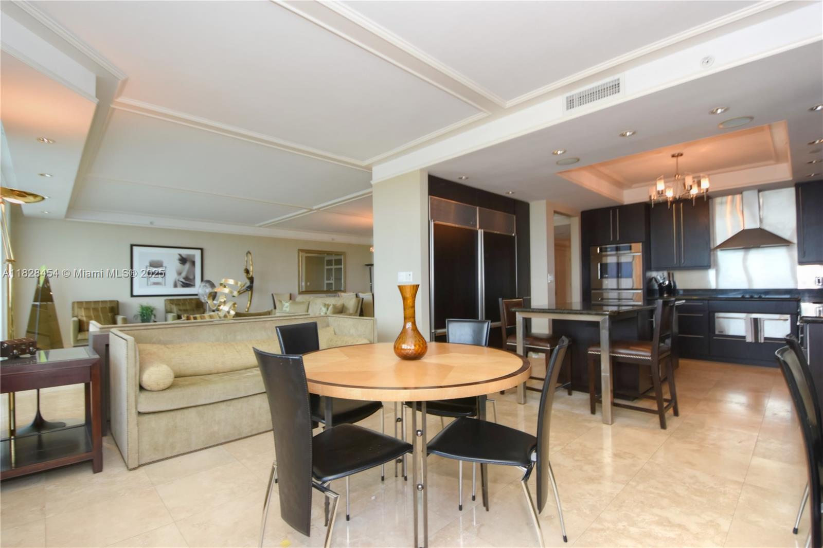 20201 E Country Club Dr #901, Aventura, Florida image 22