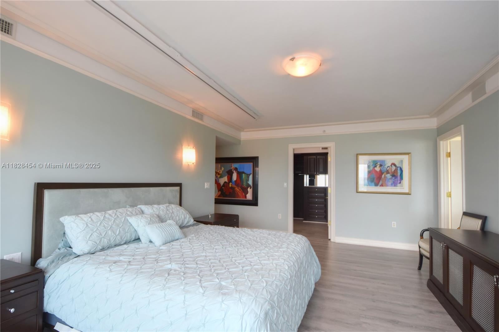 20201 E Country Club Dr #901, Aventura, Florida image 6