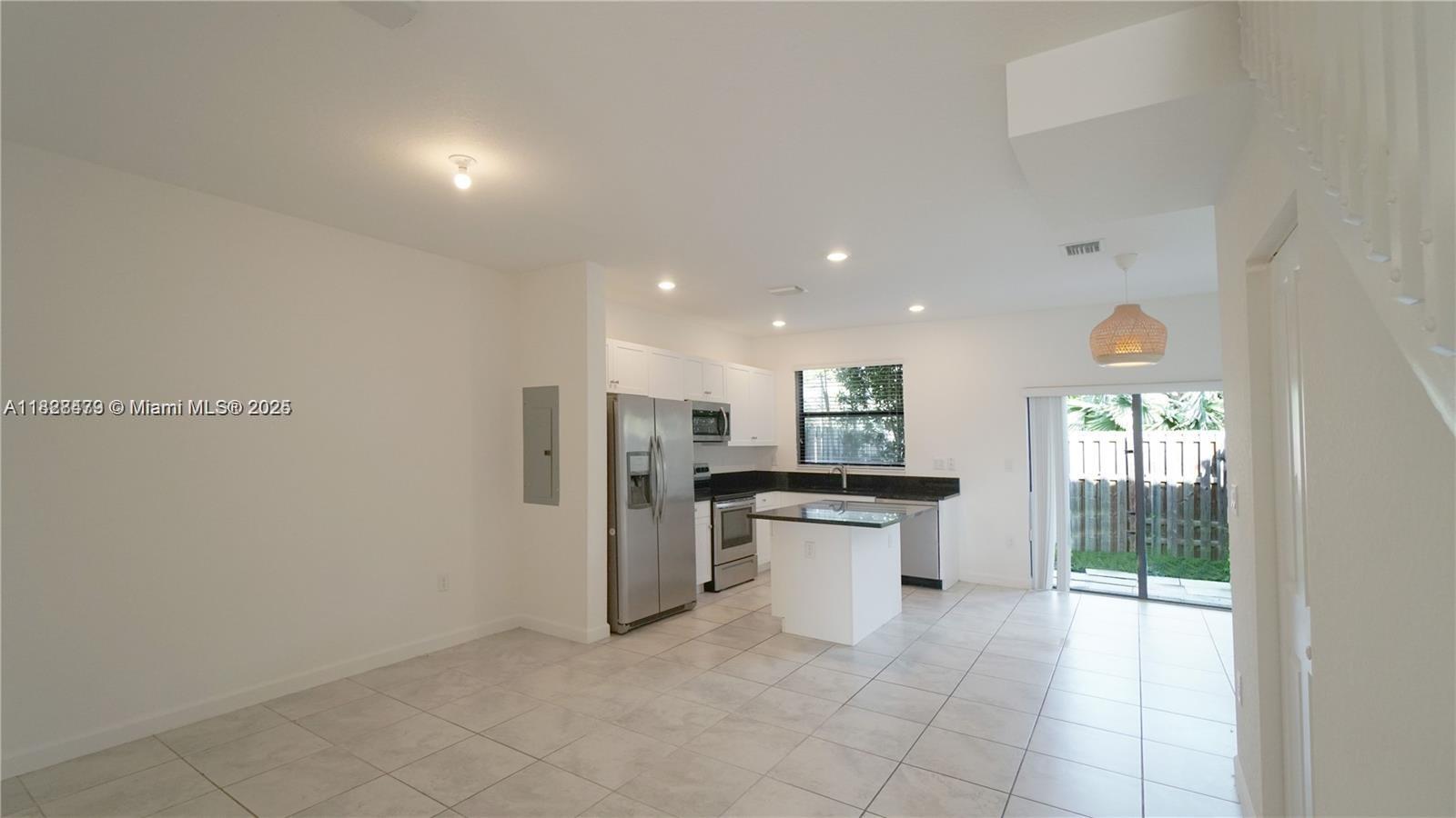 Property photo # 6