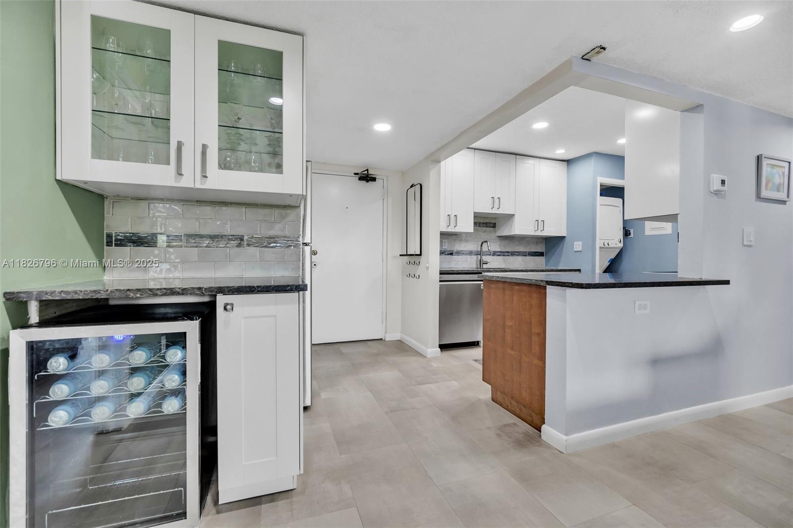 220 Lakeview Dr #308, Weston, Florida image 12