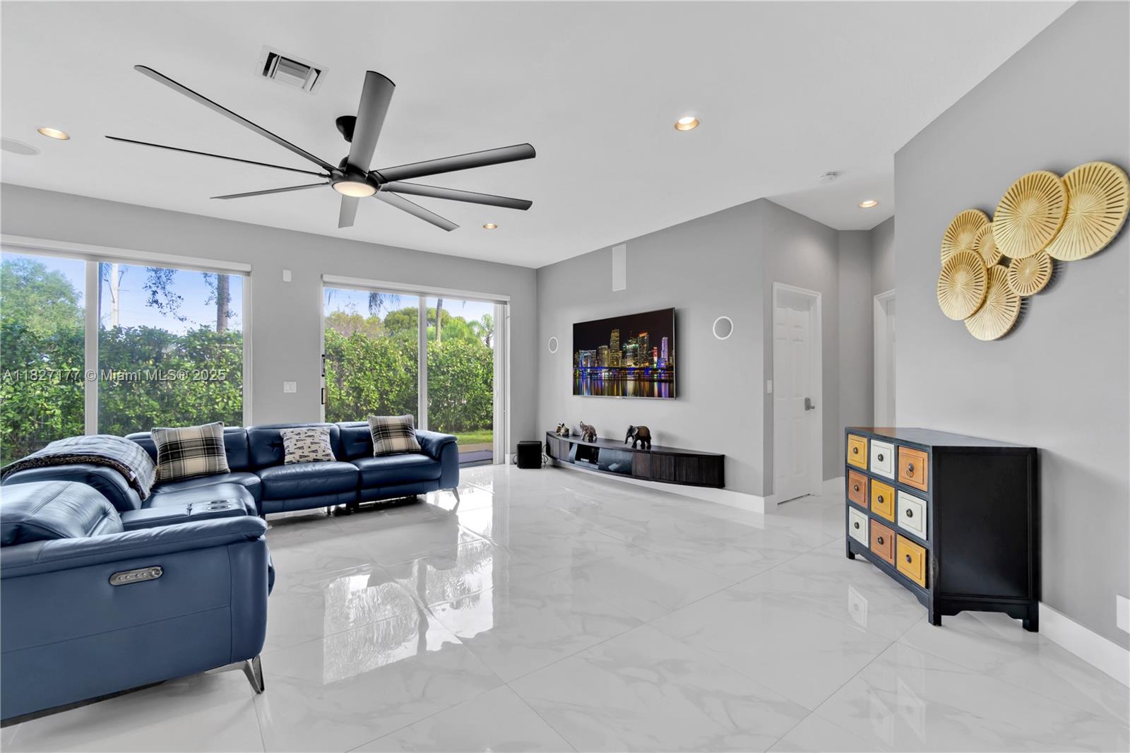 Property photo # 4