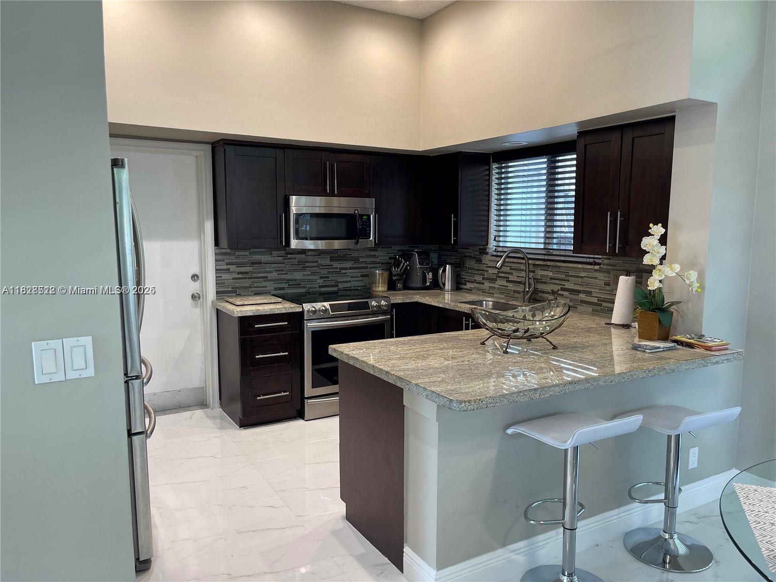 Property photo # 9