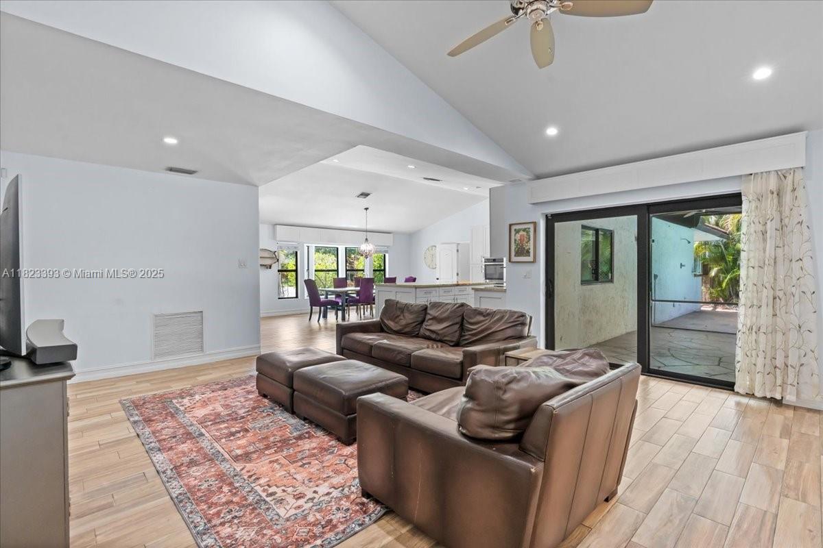 21784 Little Bear Ln, Boca Raton, Florida image 10