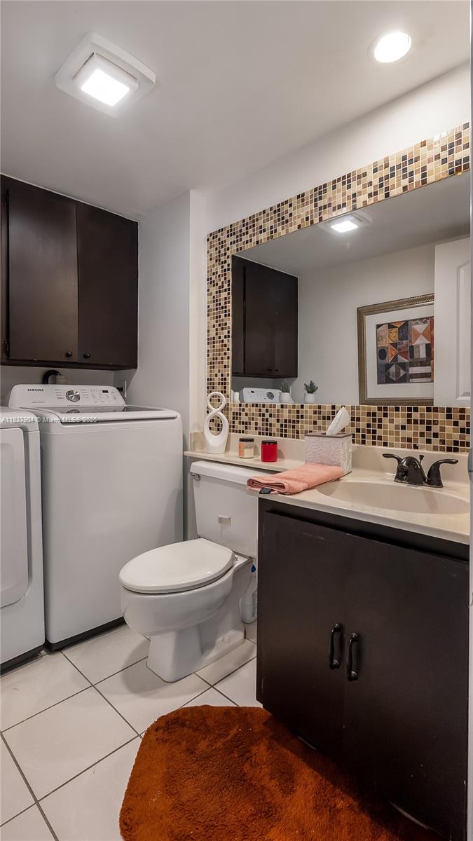 9109 C SW 20th St, Davie, Florida image 2