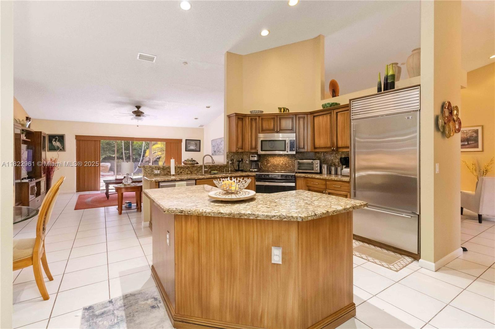 649 NW 110th Ave, Plantation, Florida image 25