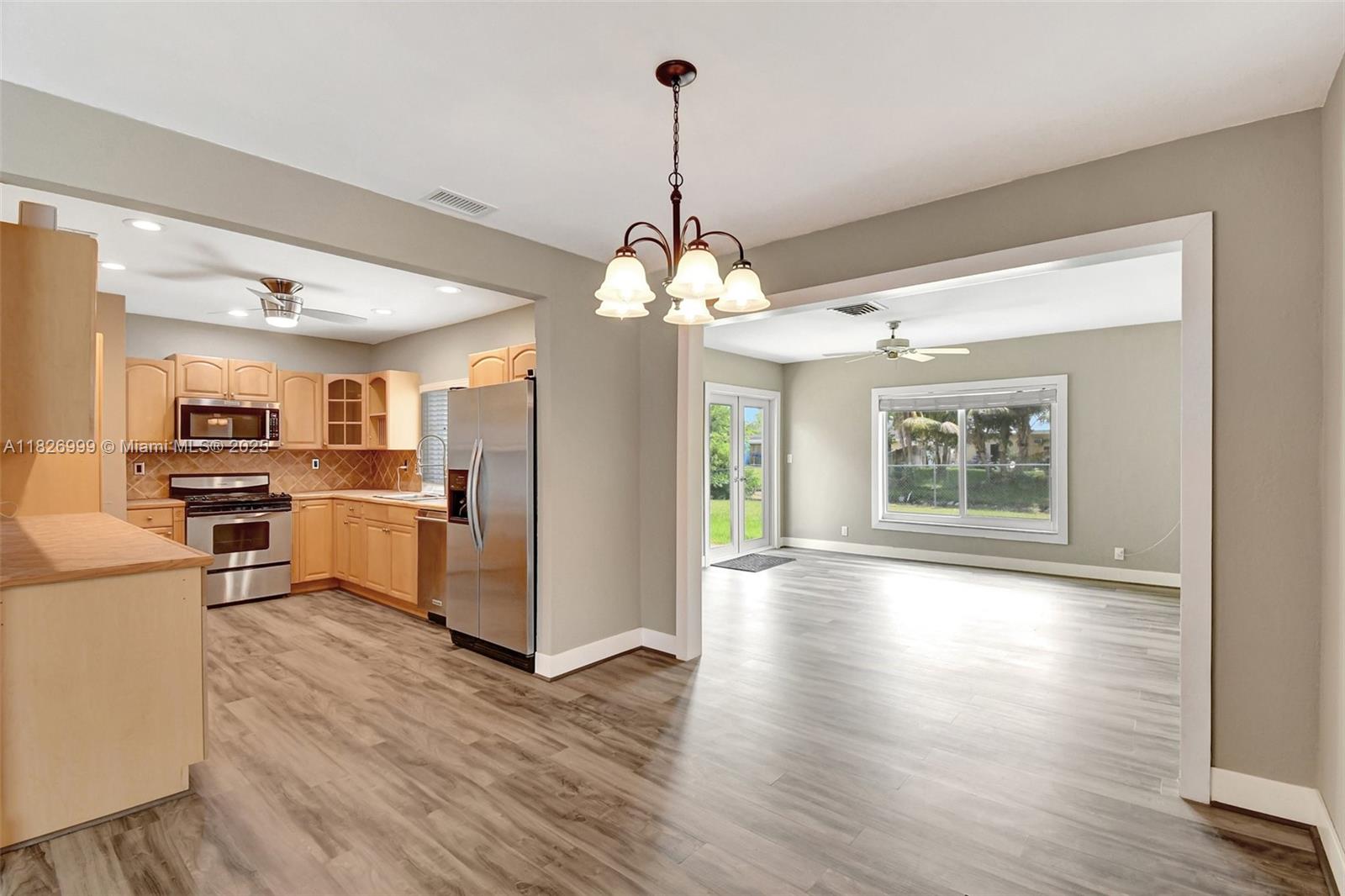 11120 NW 26th Pl, Sunrise, Florida image 10