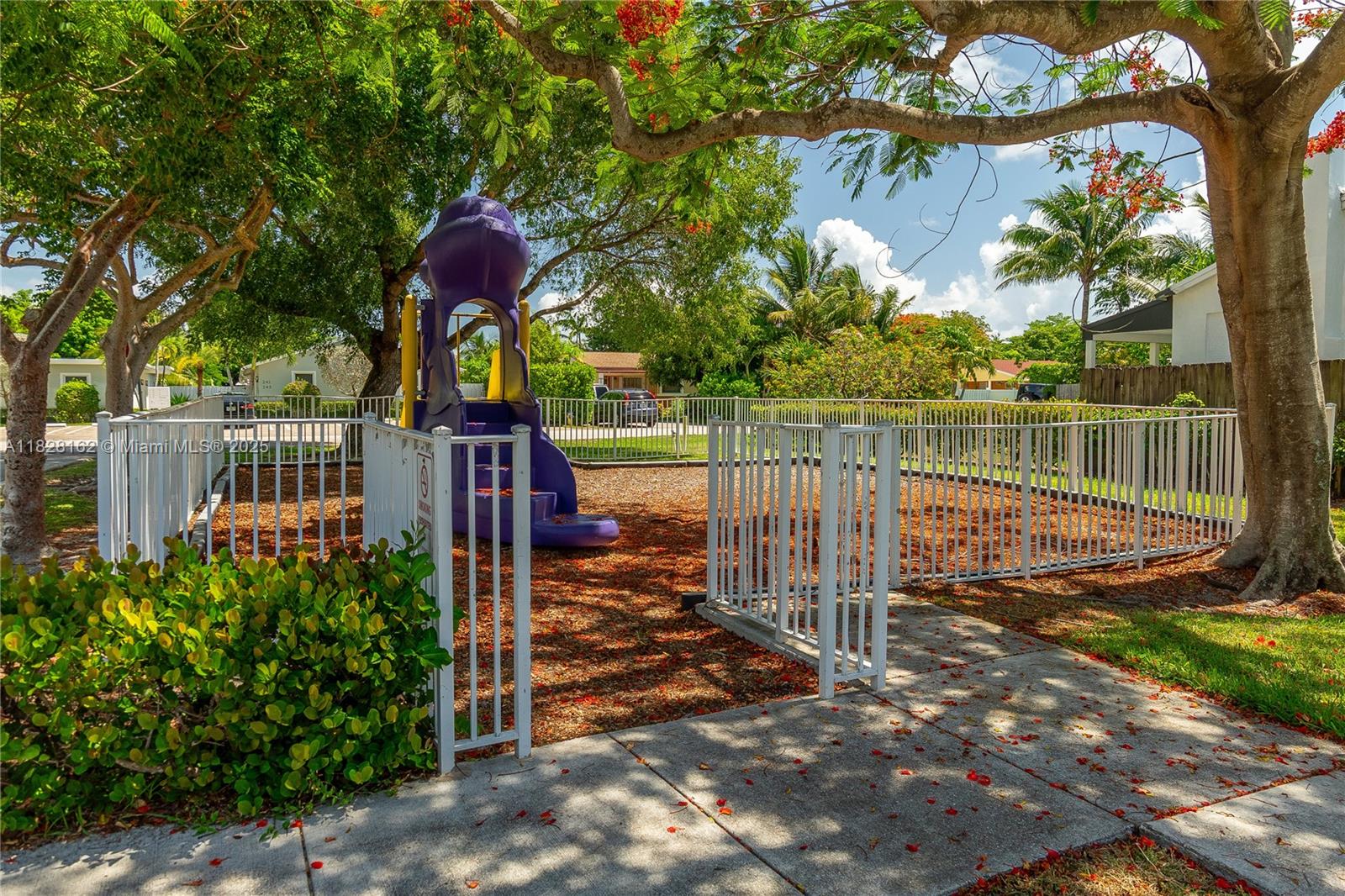 246 NE 13th St, Delray Beach, Florida image 21